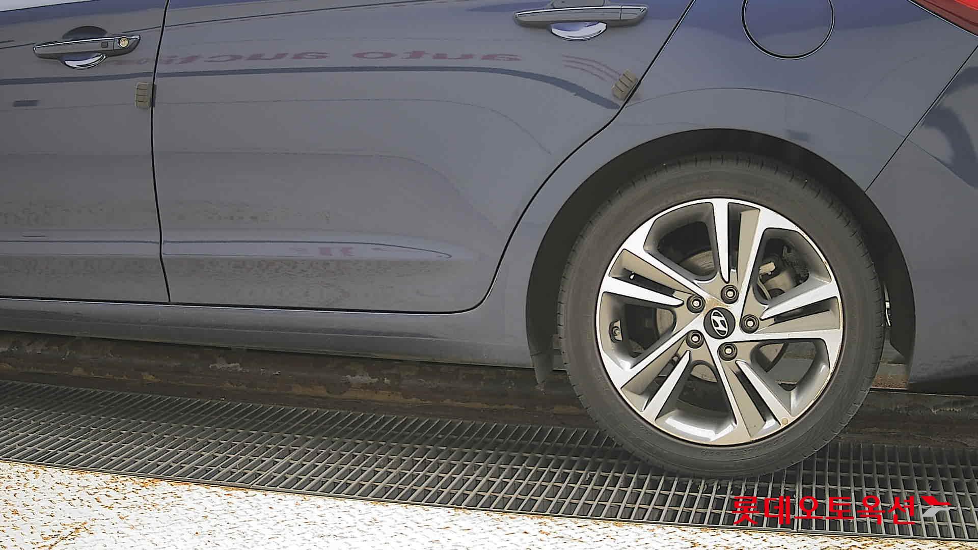 Hyundai Avante id 3057669 из Кореи 22