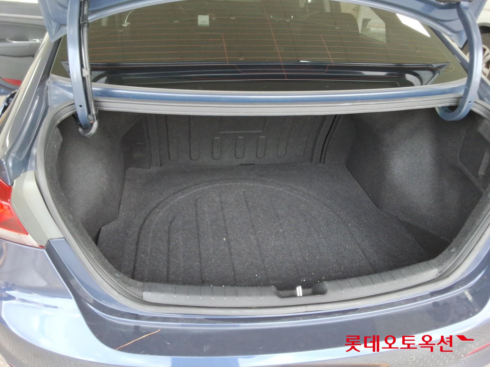 Hyundai Avante id 3057669 из Кореи 37