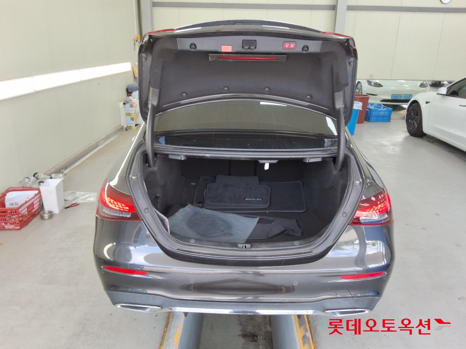 Mercedes-Benz Mercedes-Benz E220 d 4MATIC id 3057614 из Кореи 36