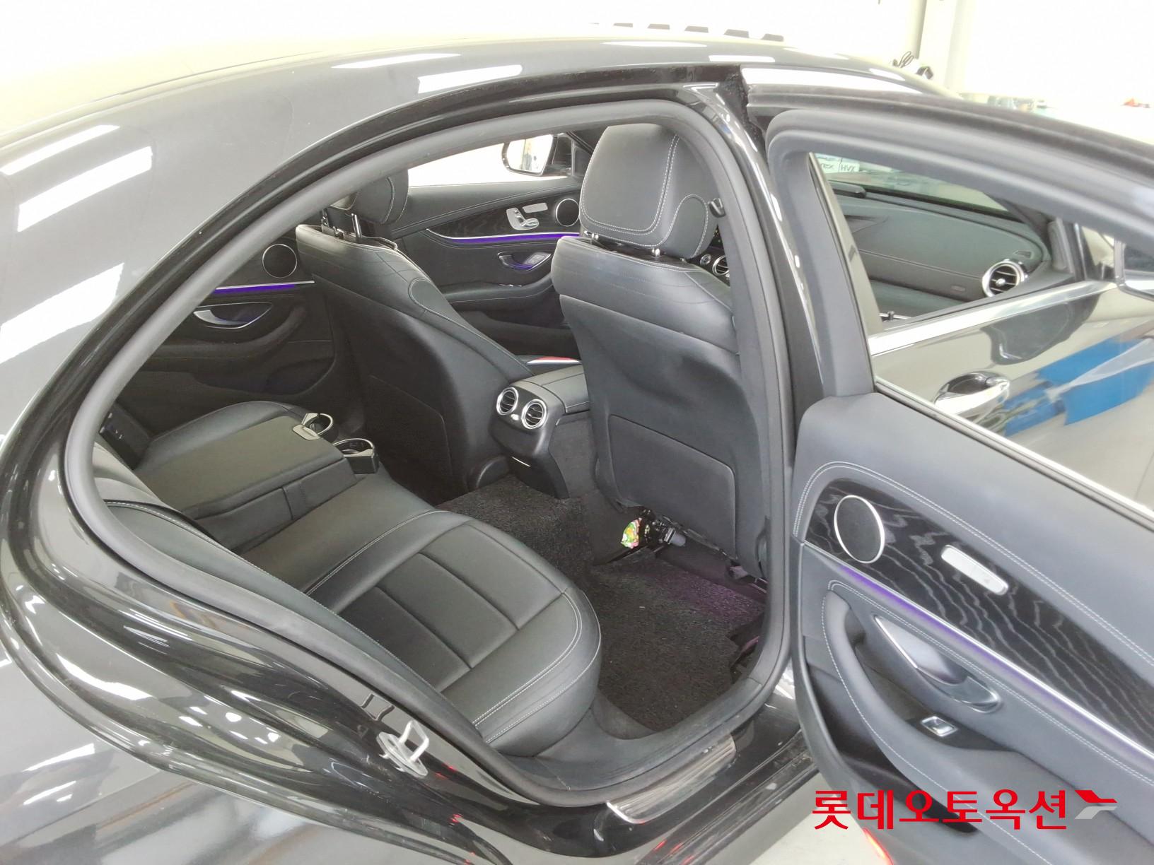 Mercedes-Benz Mercedes-Benz E220 d 4MATIC id 3057614 из Кореи 37