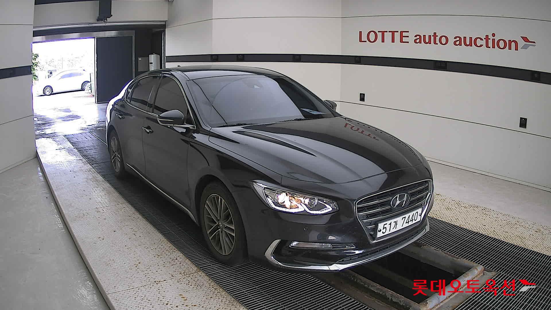 Hyundai Grandeur 2018 Черный из Кореи, фото 2