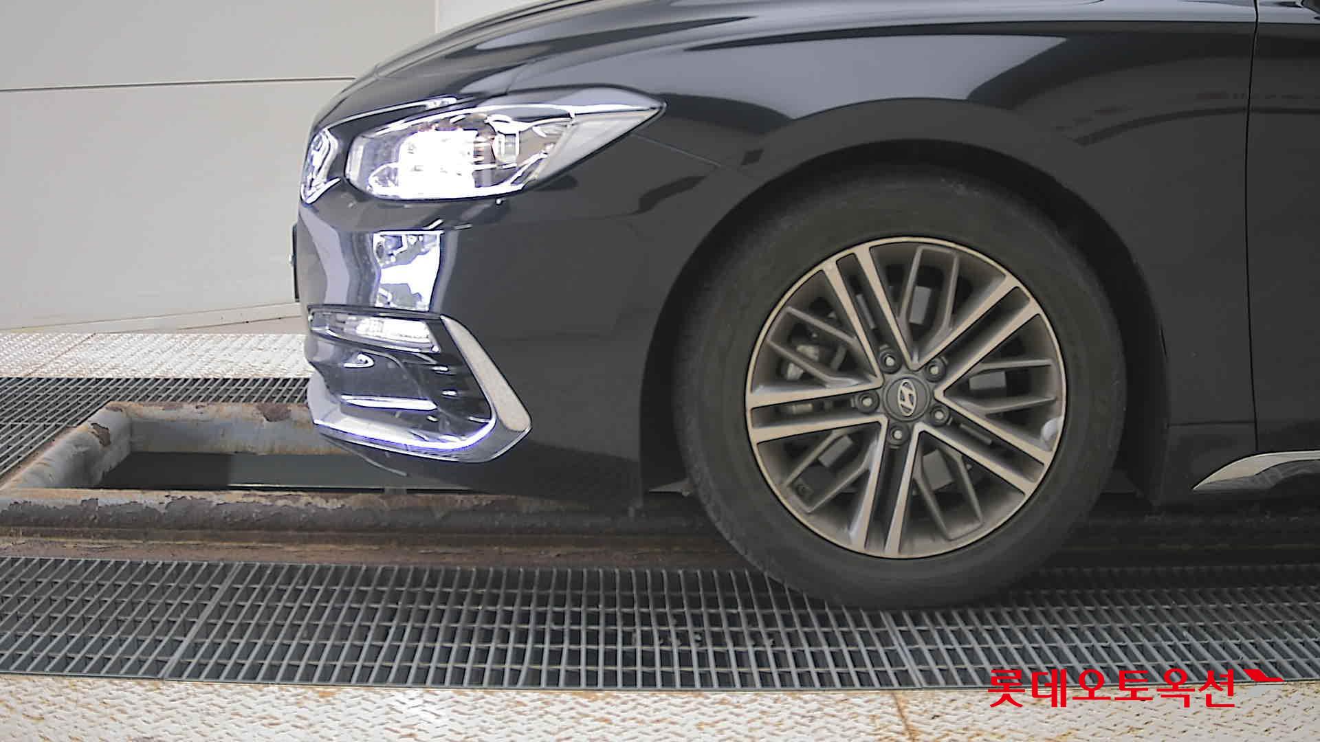 Hyundai Grandeur id 3057627 из Кореи 21