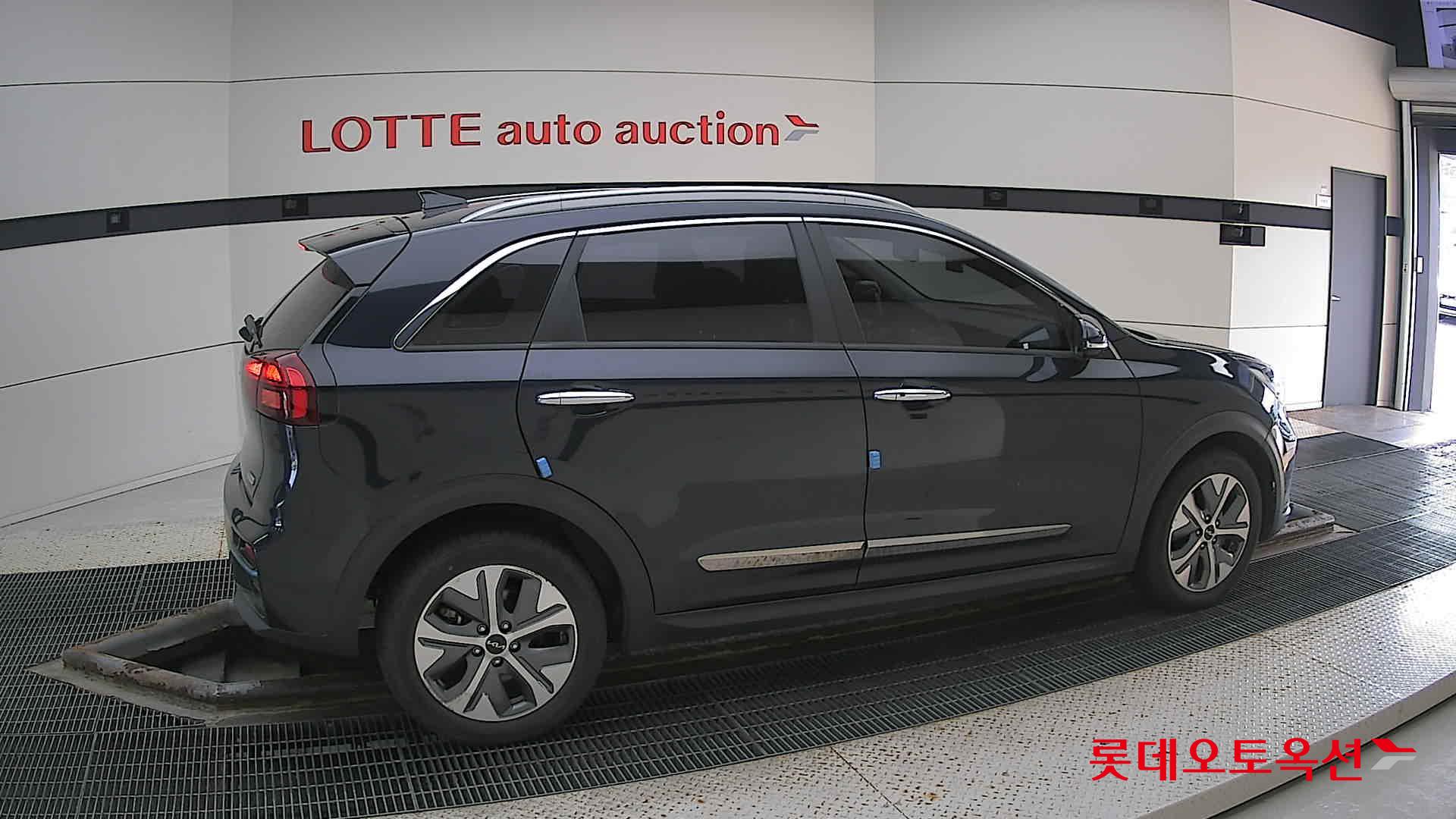 Kia Niro EV id 3057640 из Кореи 18
