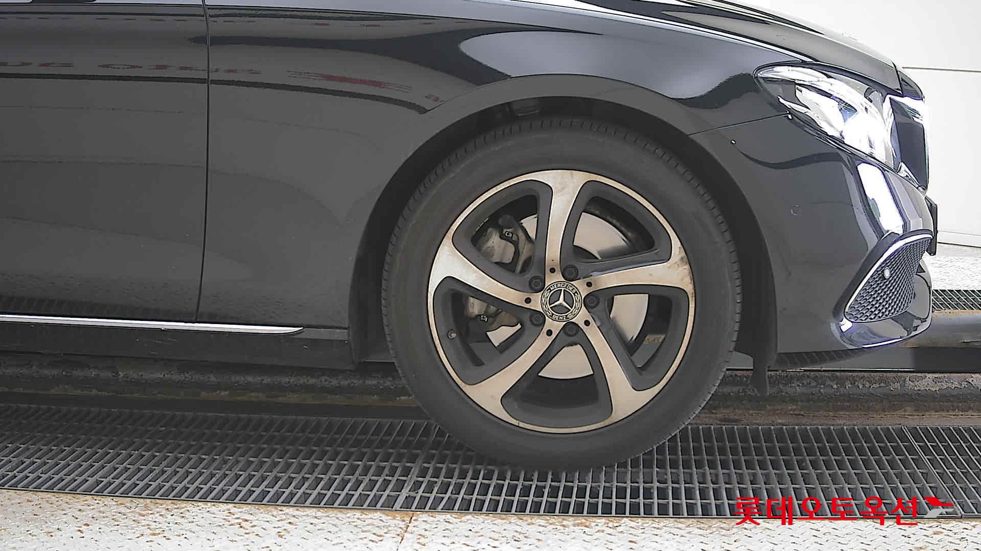 Mercedes-Benz Mercedes-Benz E 250 id 3057617 из Кореи 23