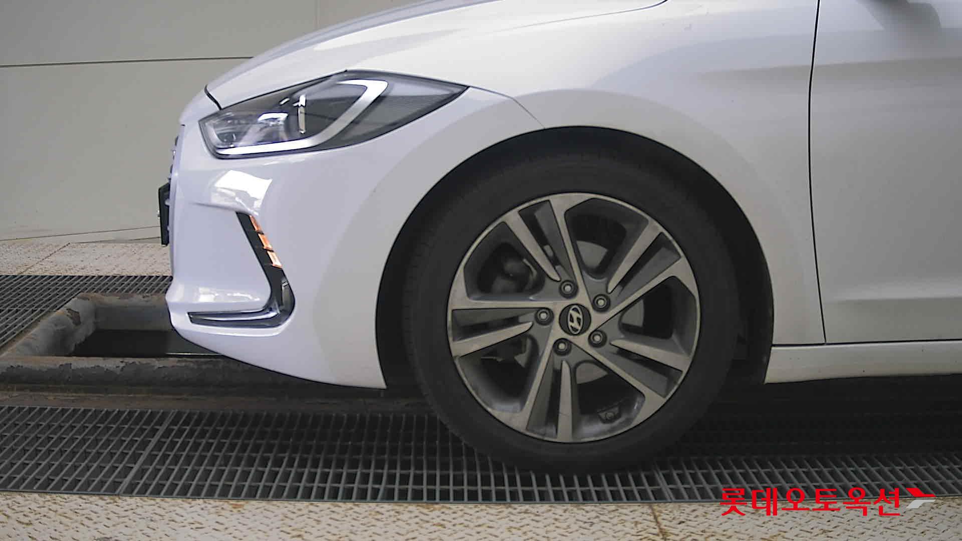 Hyundai Avante id 3062751 из Кореи 21