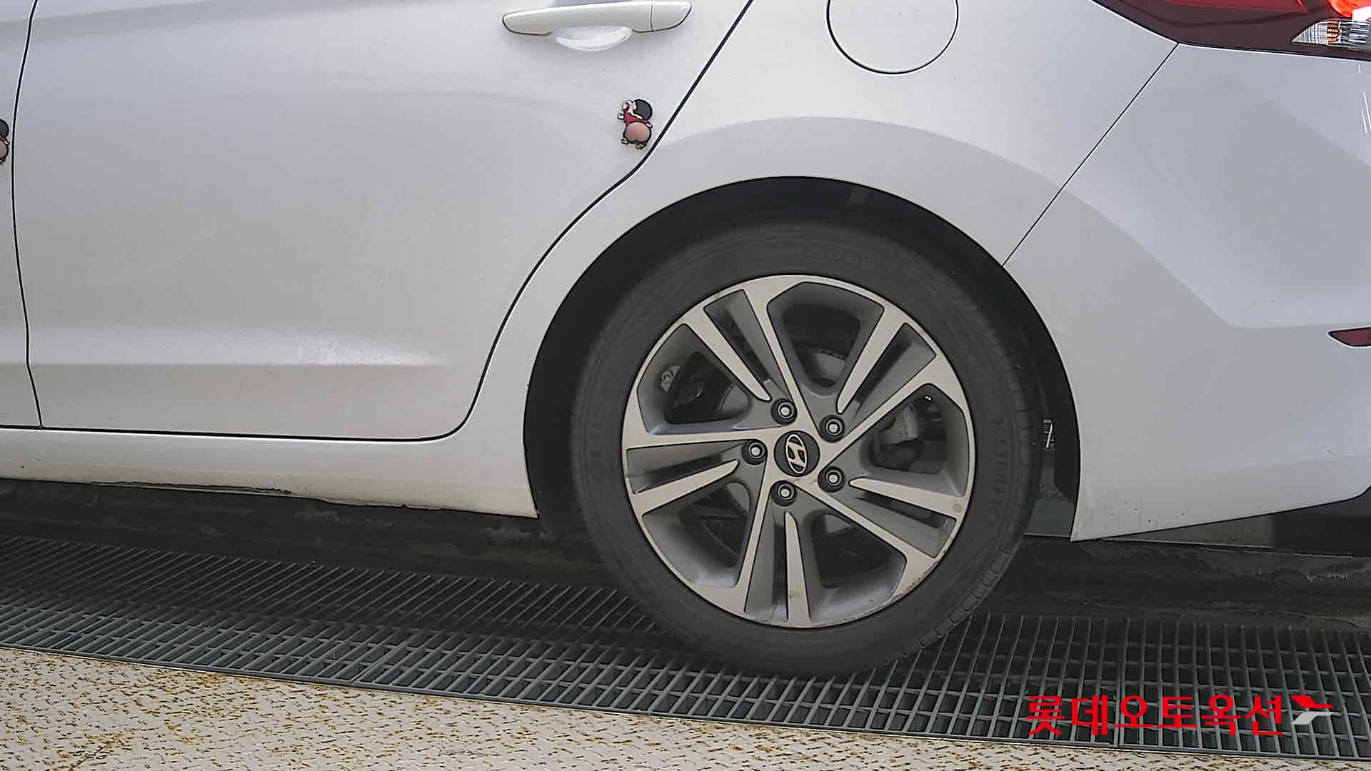 Hyundai Avante id 3062751 из Кореи 22