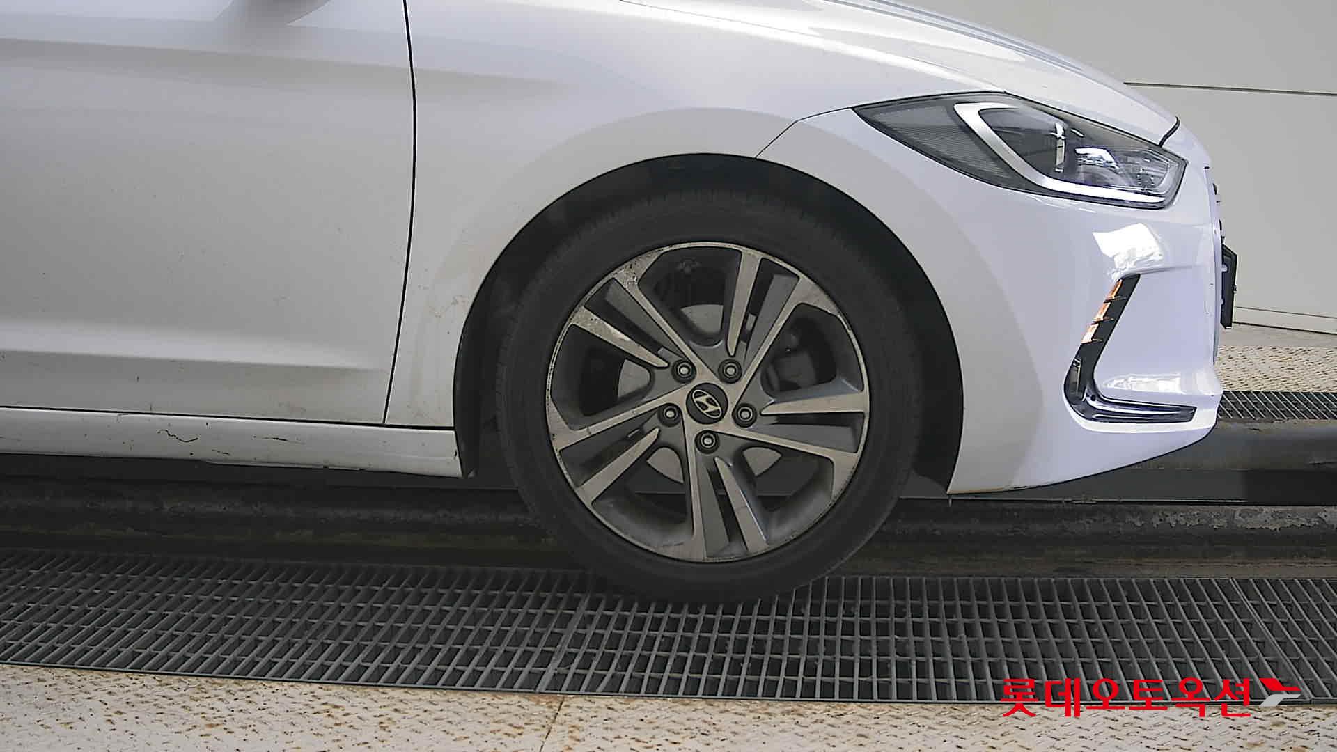 Hyundai Avante id 3062751 из Кореи 23