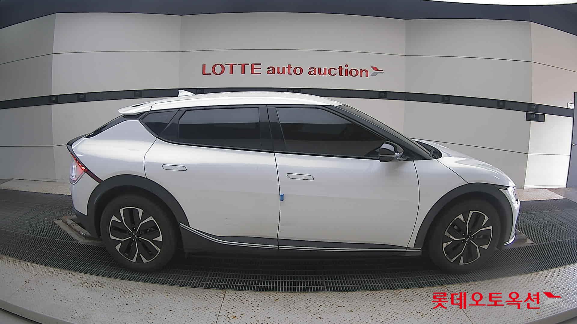 Kia EV6 2022 Белый из Кореи, фото 3