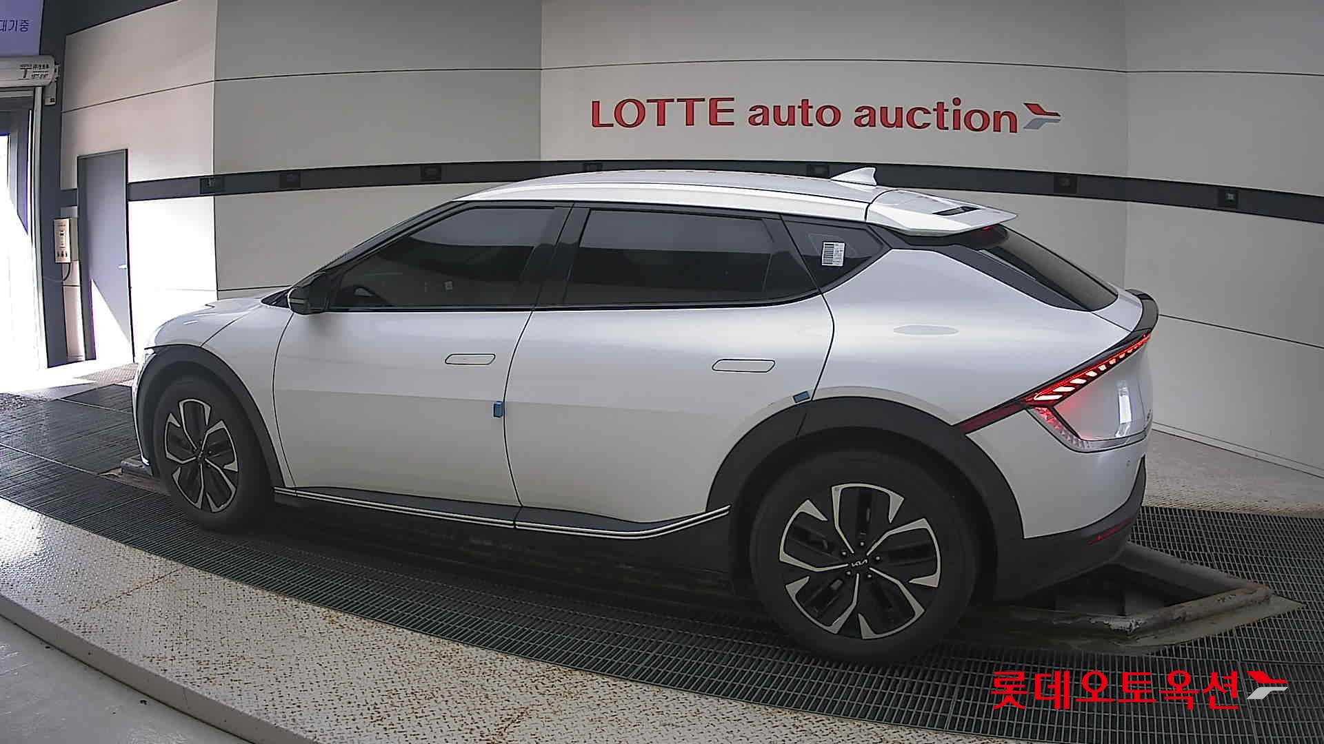 Kia EV6 id 3057651 из Кореи 11