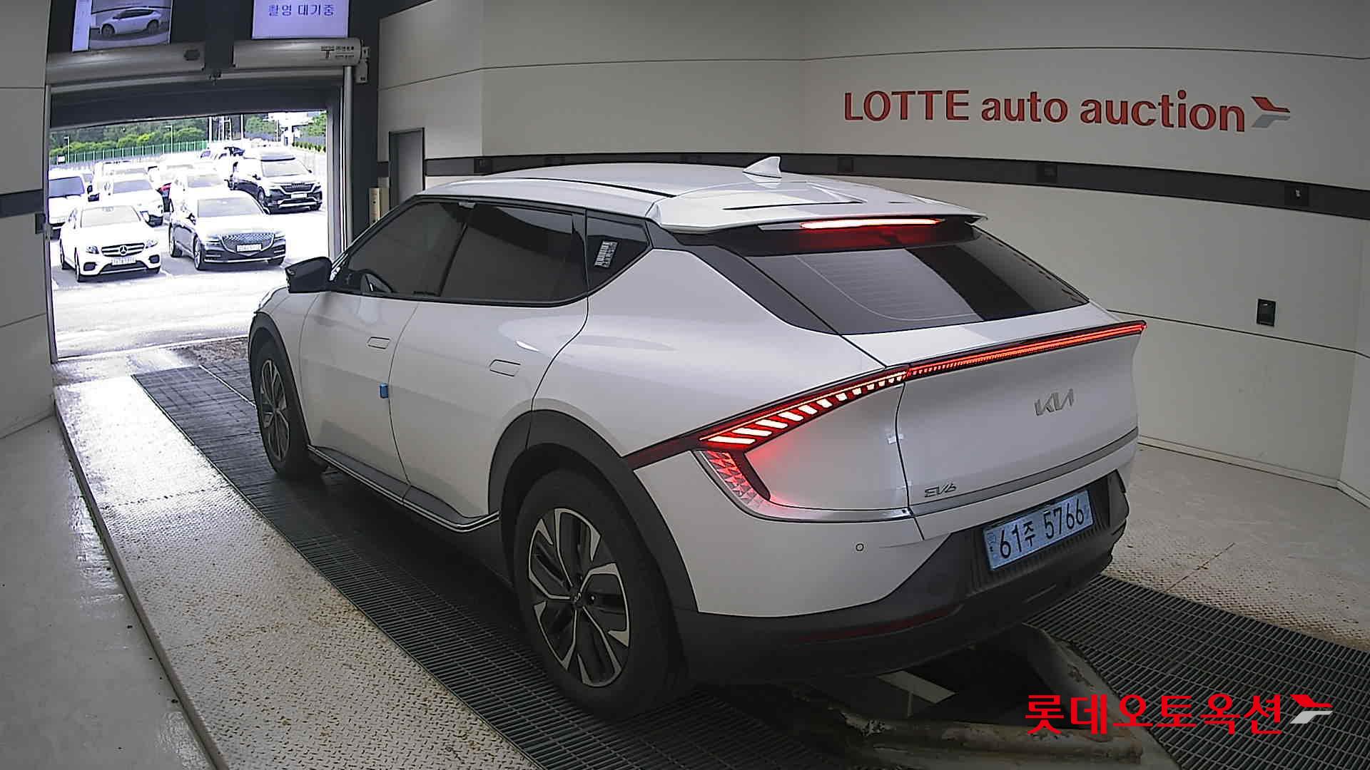 Kia EV6 2022 Белый из Кореи, фото 6