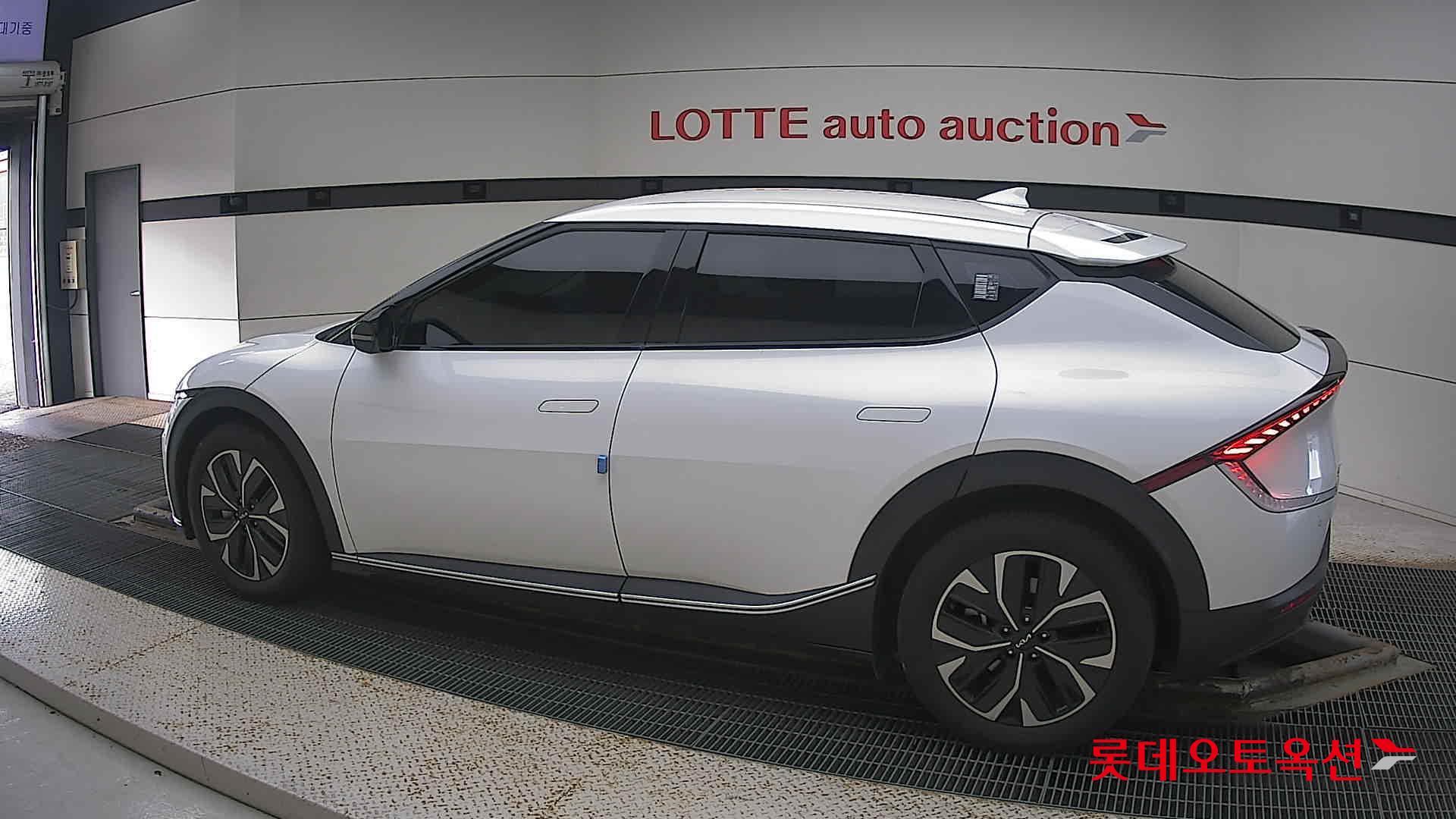 Kia EV6 id 3062787 из Кореи 11