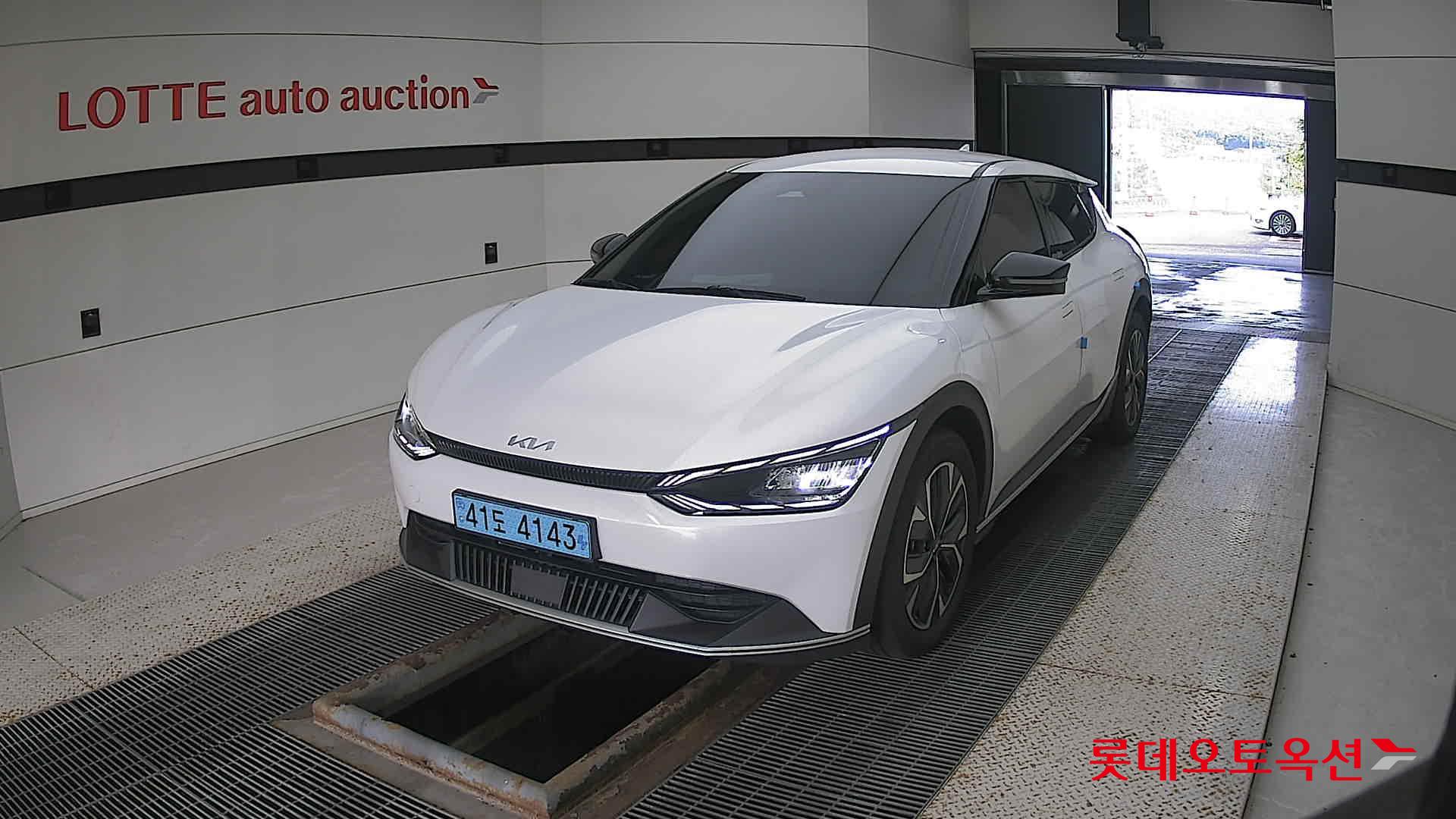 Kia EV6 2022 Белый из Кореи