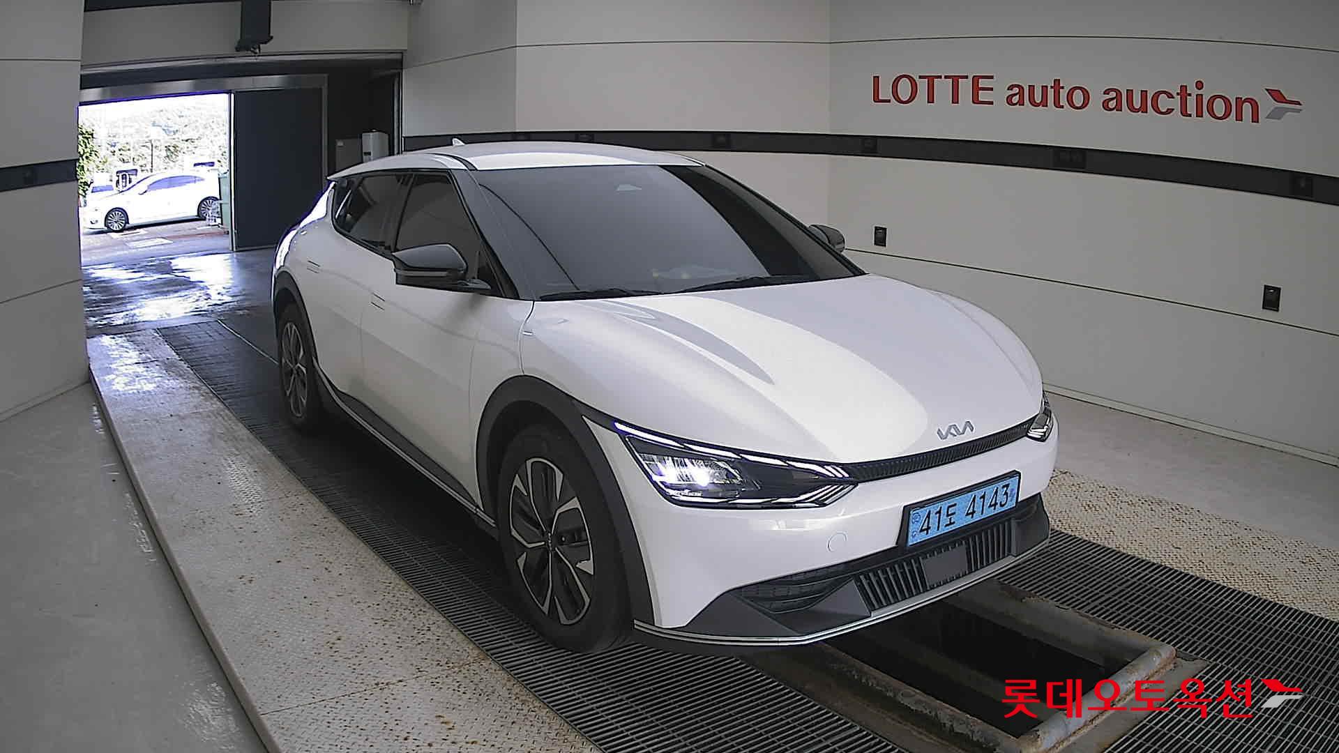 Kia EV6 2022 Белый из Кореи, фото 2