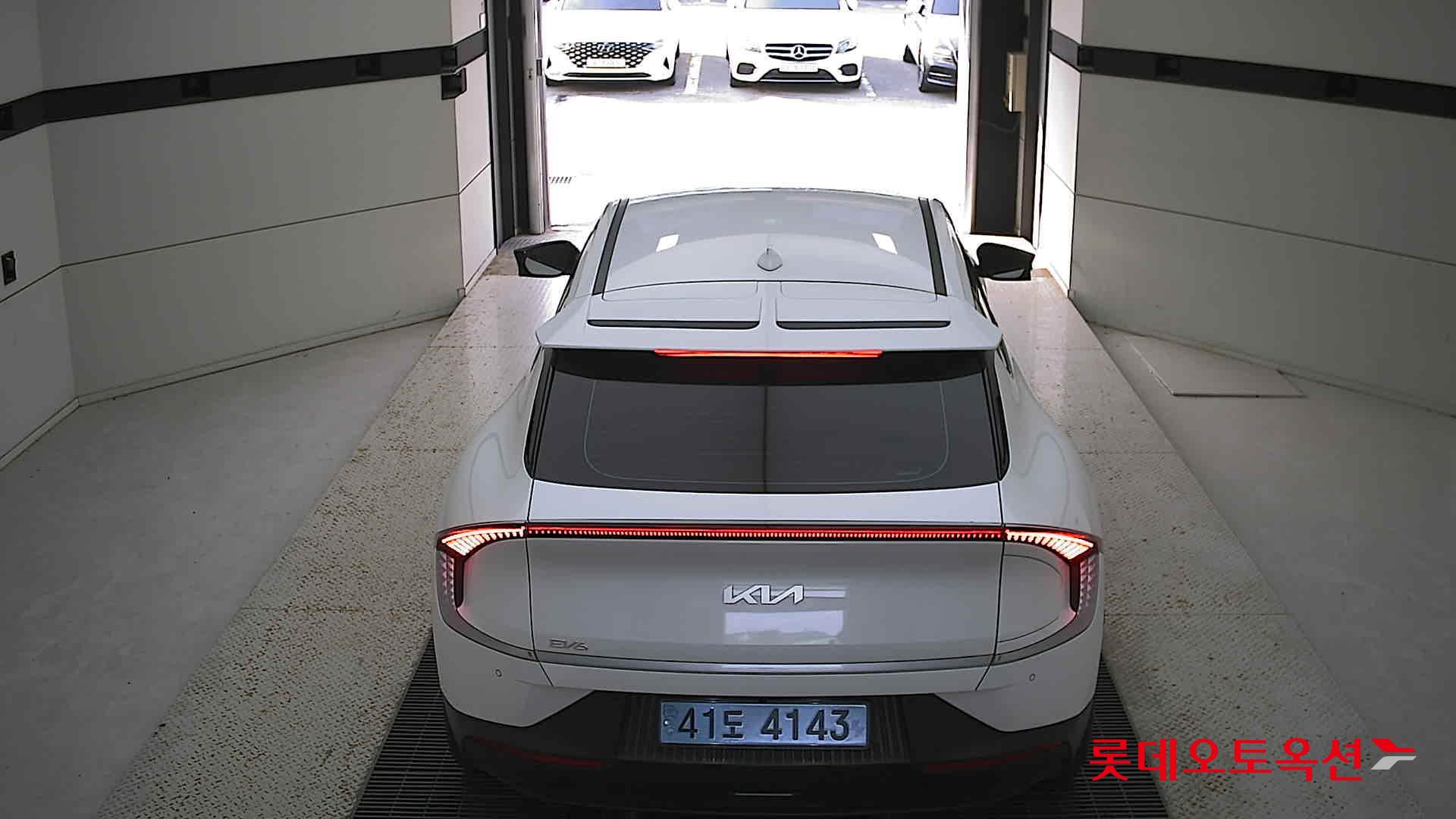 Kia EV6 2022 Белый из Кореи, фото 5