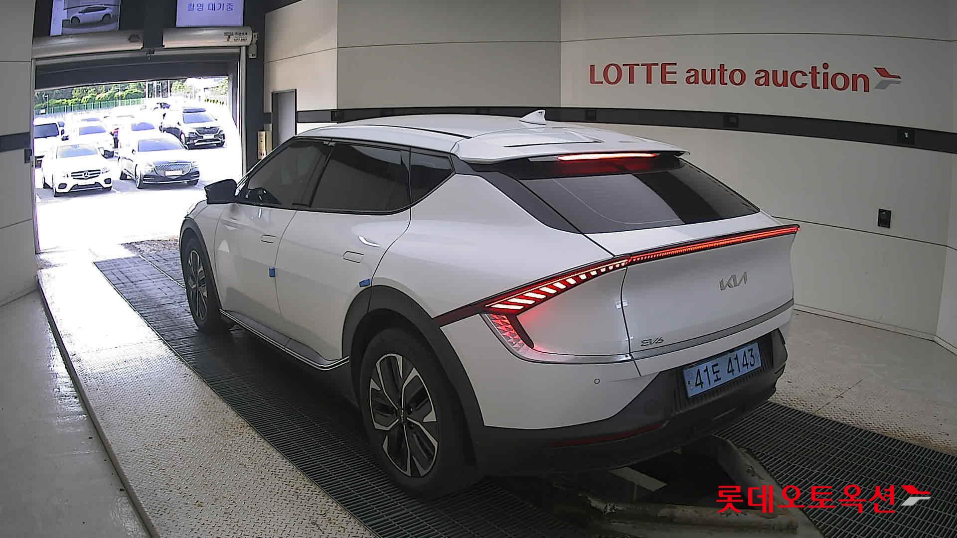 Kia EV6 2022 Белый из Кореи, фото 6