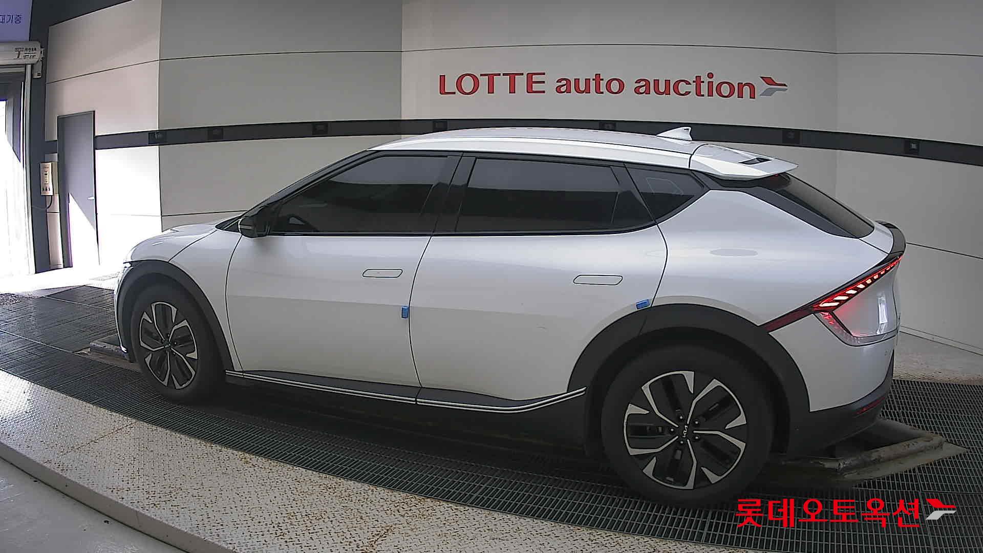 Kia EV6 id 3057663 из Кореи 11