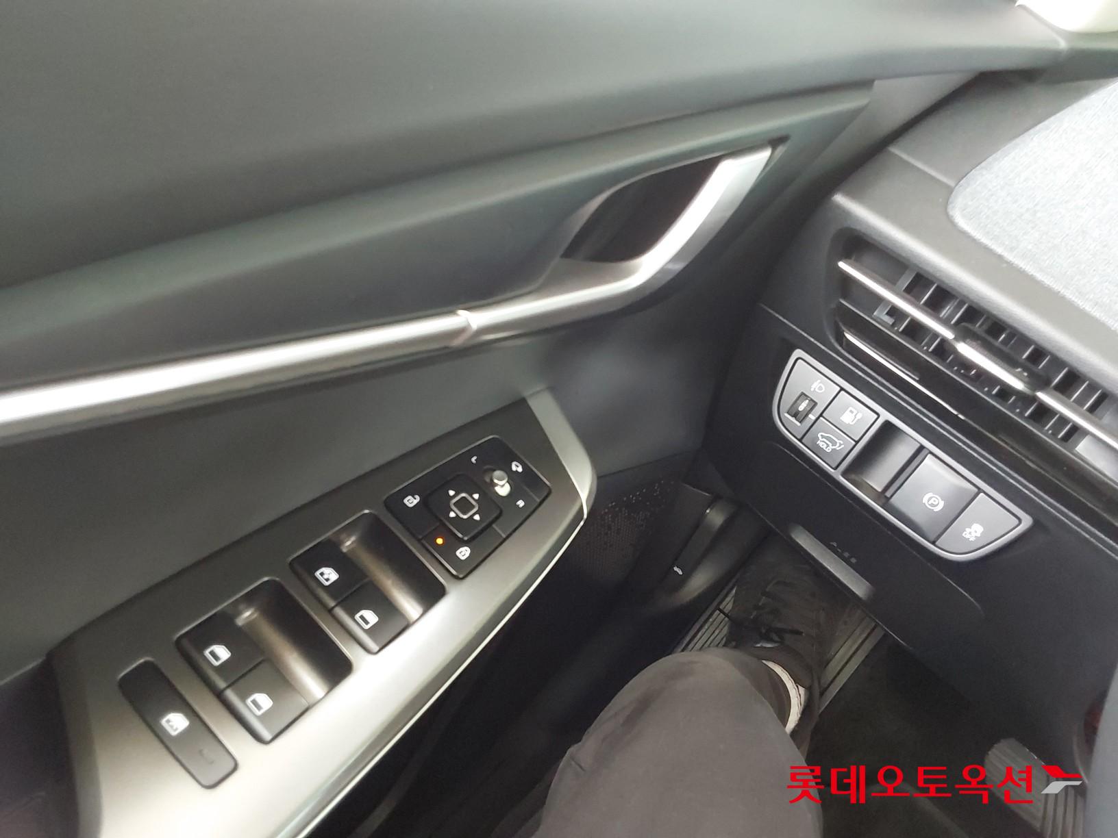 Kia EV6 id 3057663 из Кореи 28