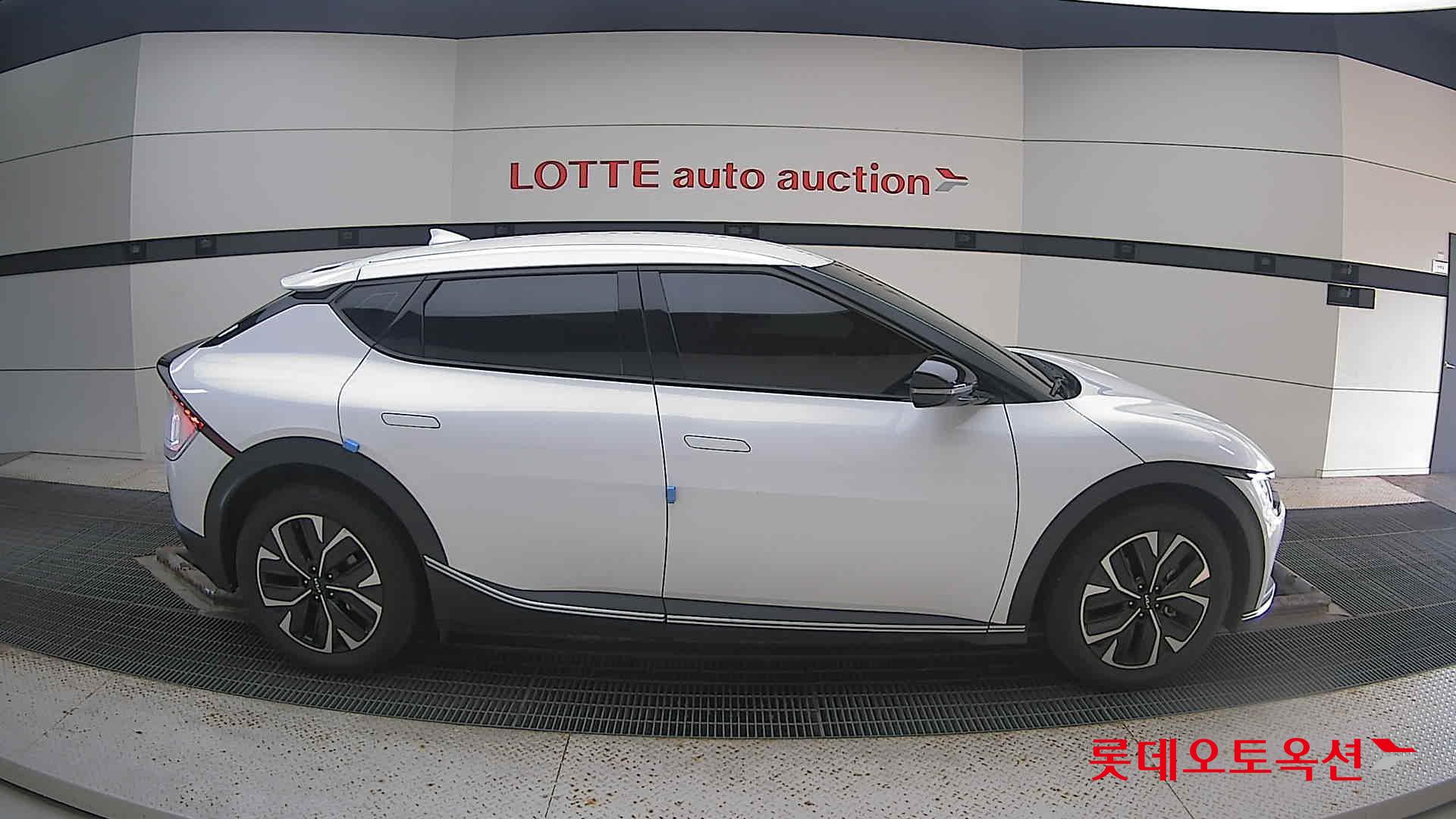 Kia EV6 2022 Белый из Кореи, фото 3