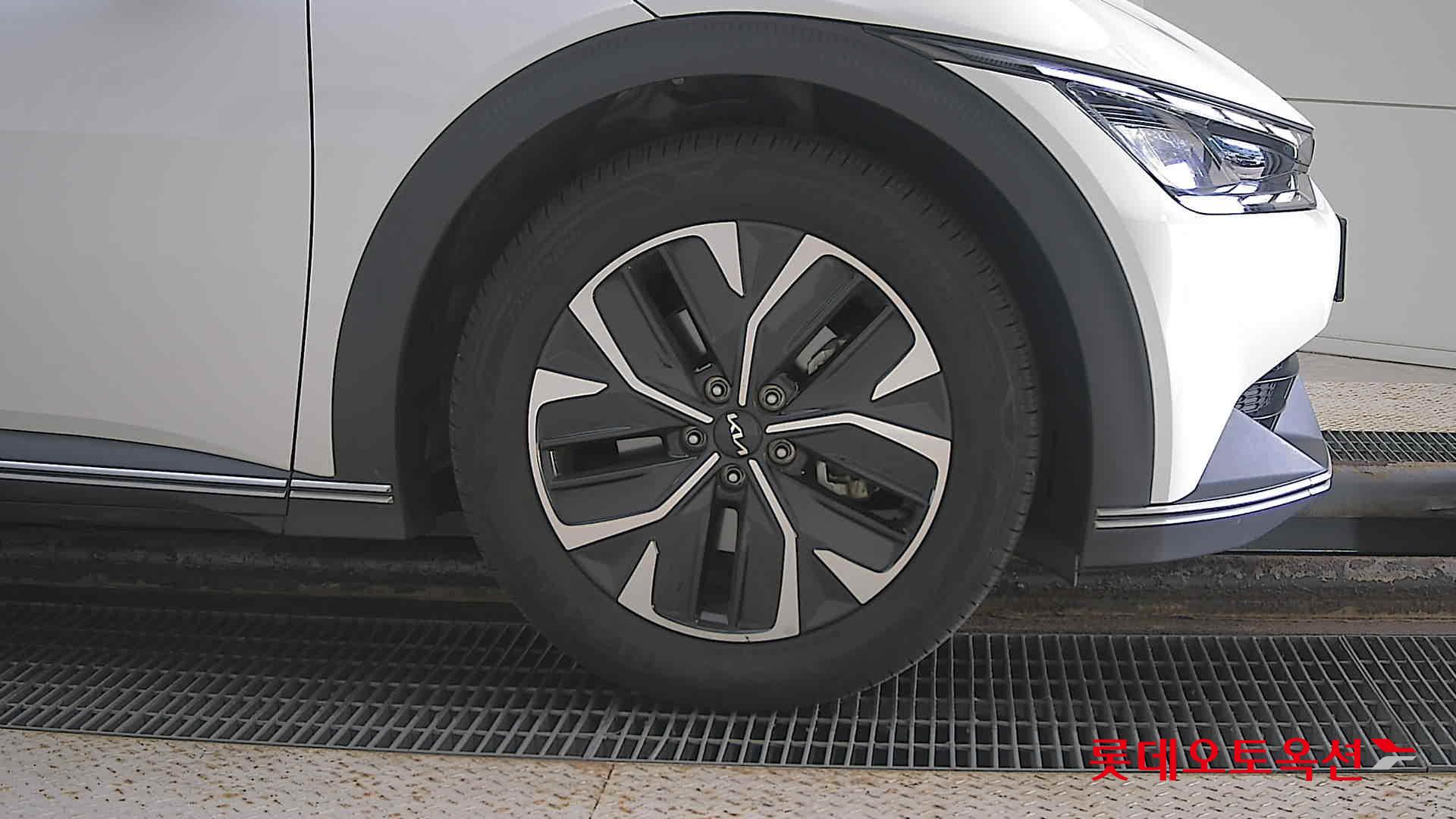 Kia EV6 id 3057661 из Кореи 23