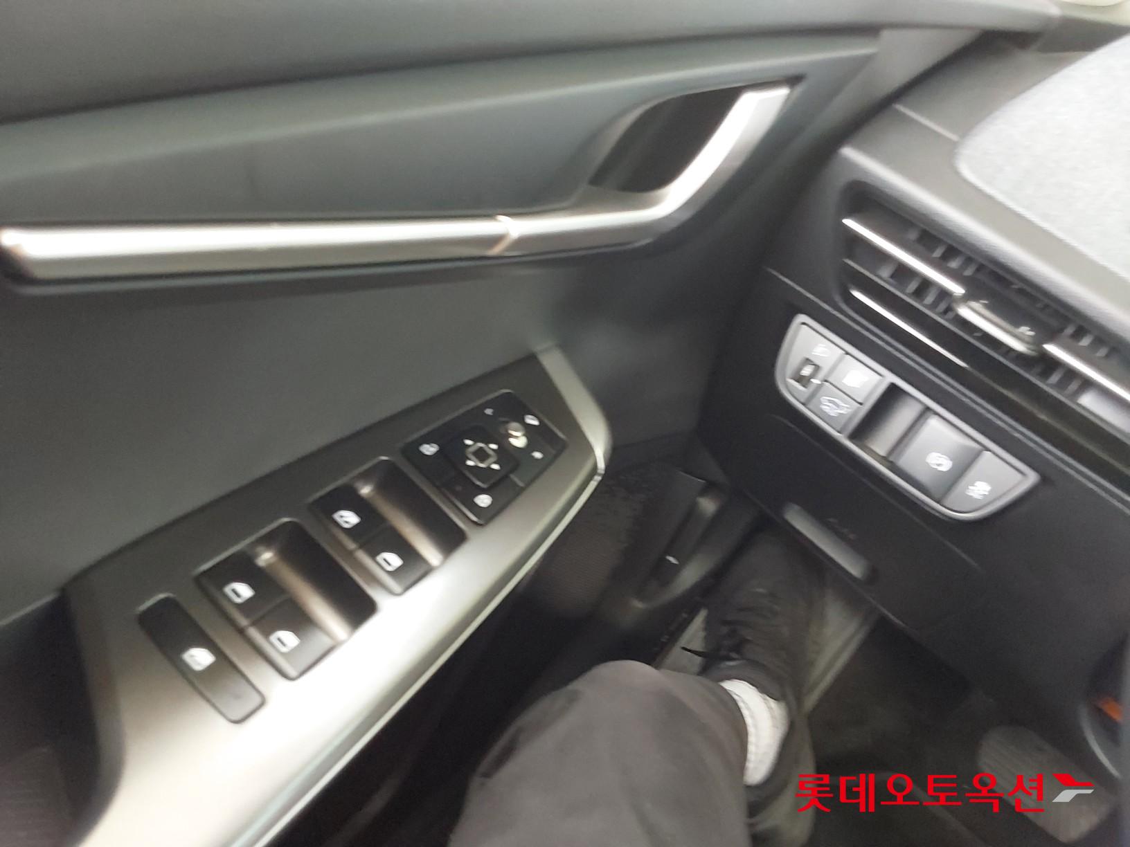 Kia EV6 id 3057661 из Кореи 28