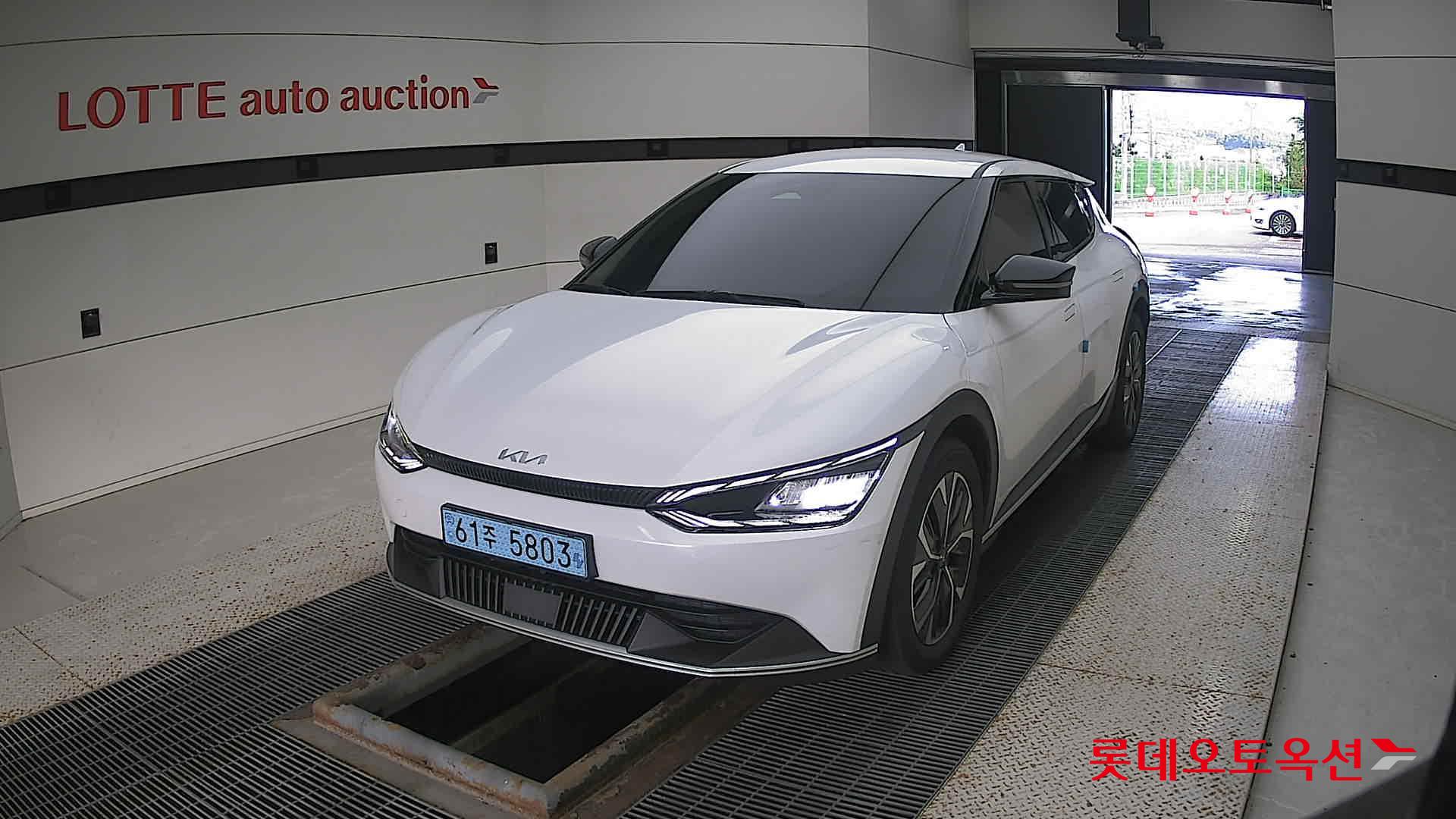 Kia EV6 2022 Белый из Кореи