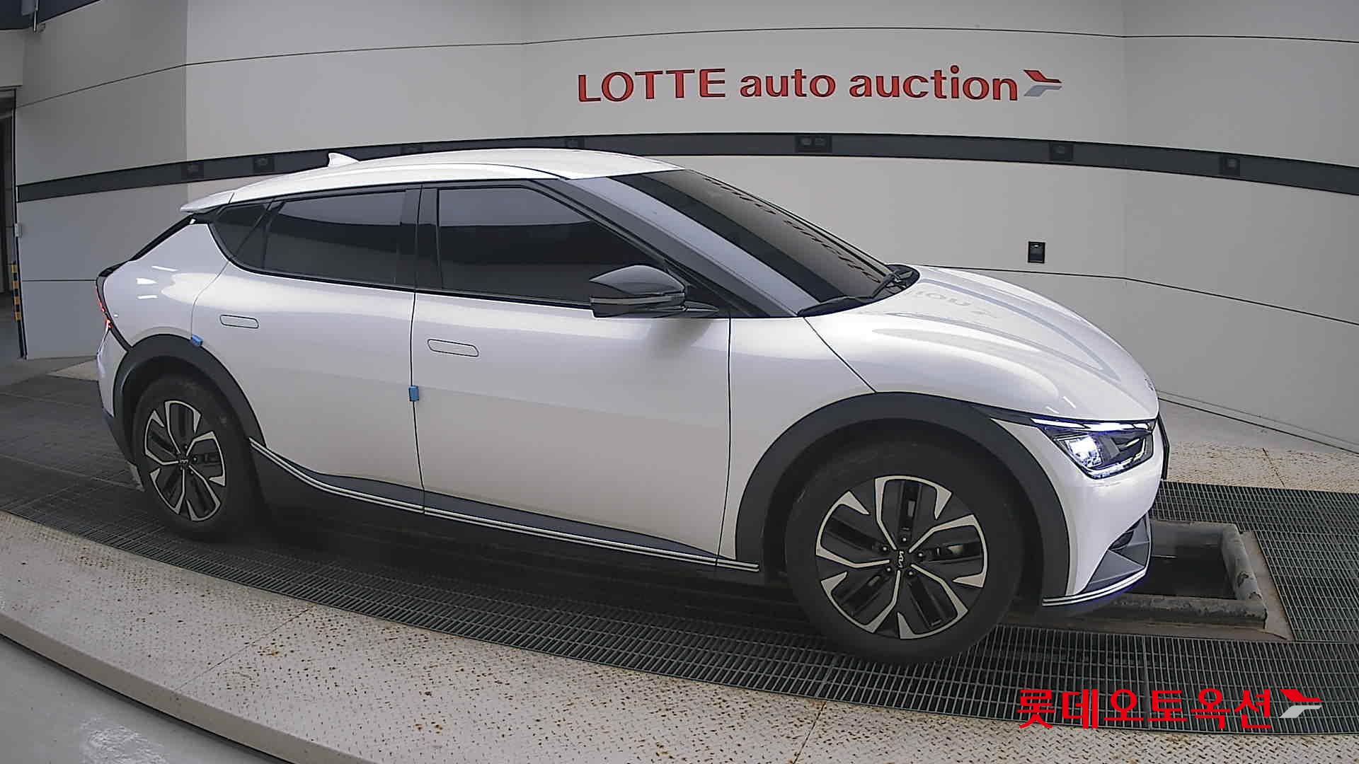 Kia EV6 id 3057654 из Кореи 17