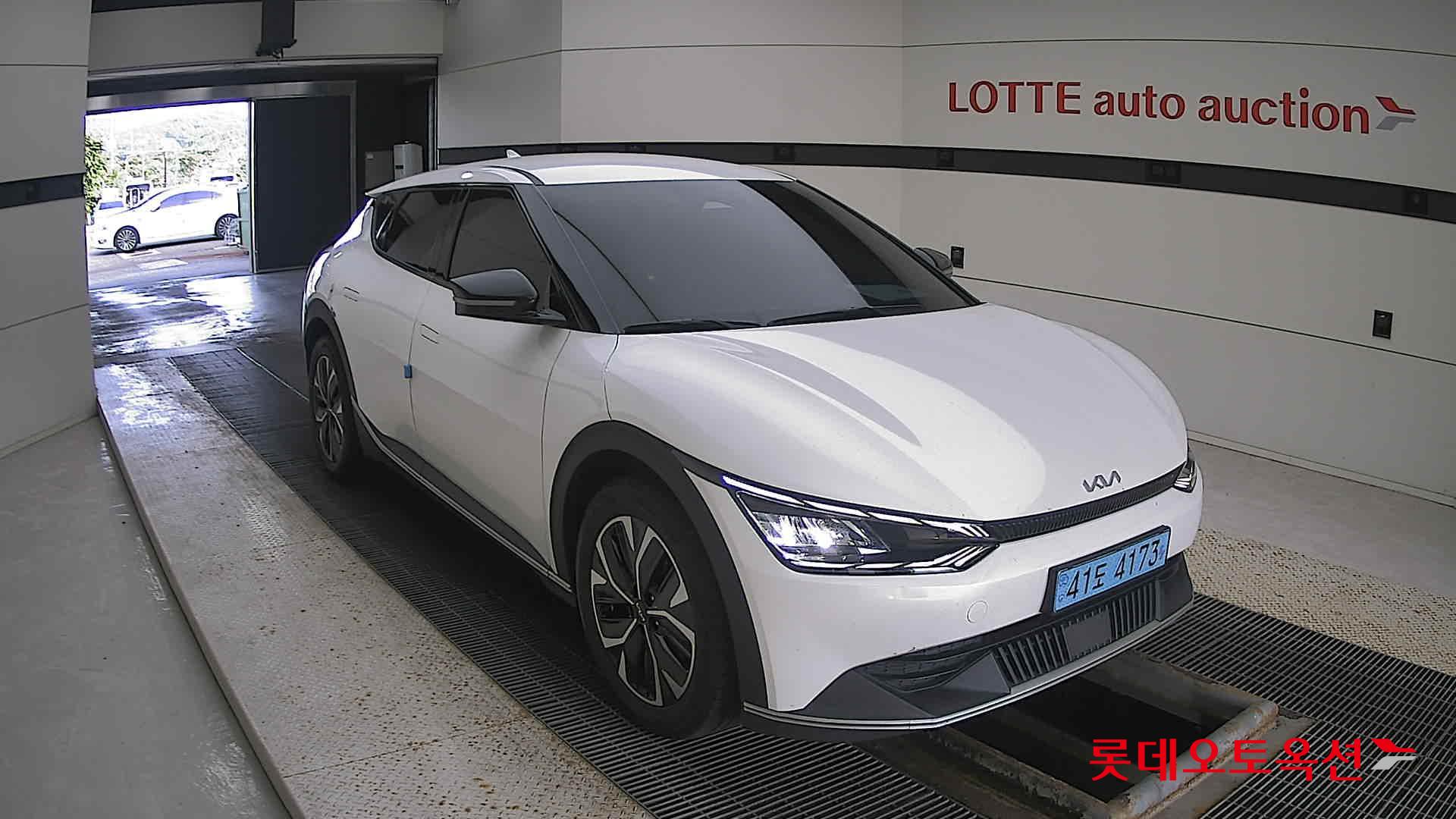 Kia EV6 2022 Белый из Кореи, фото 2