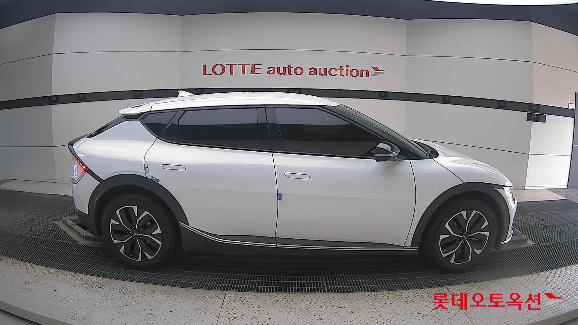 Kia EV6 2022 Белый из Кореи, фото 3