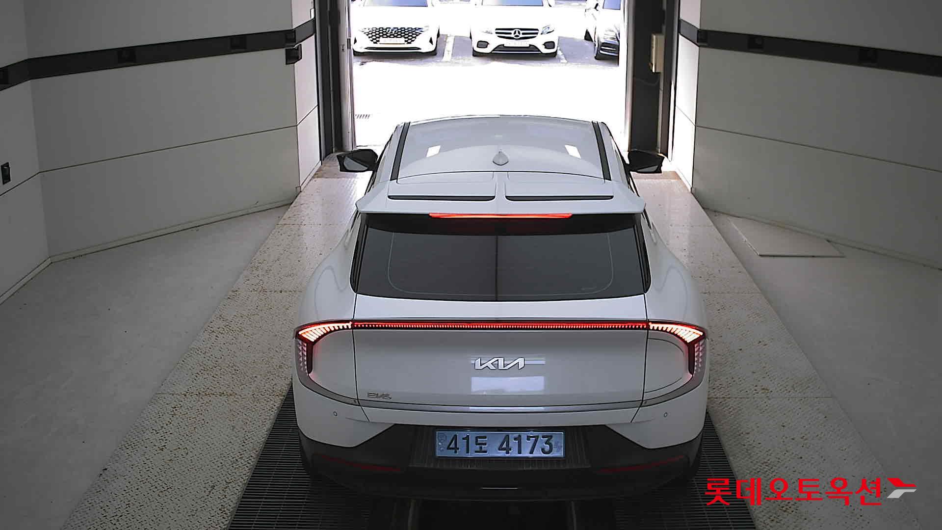 Kia EV6 2022 Белый из Кореи, фото 5