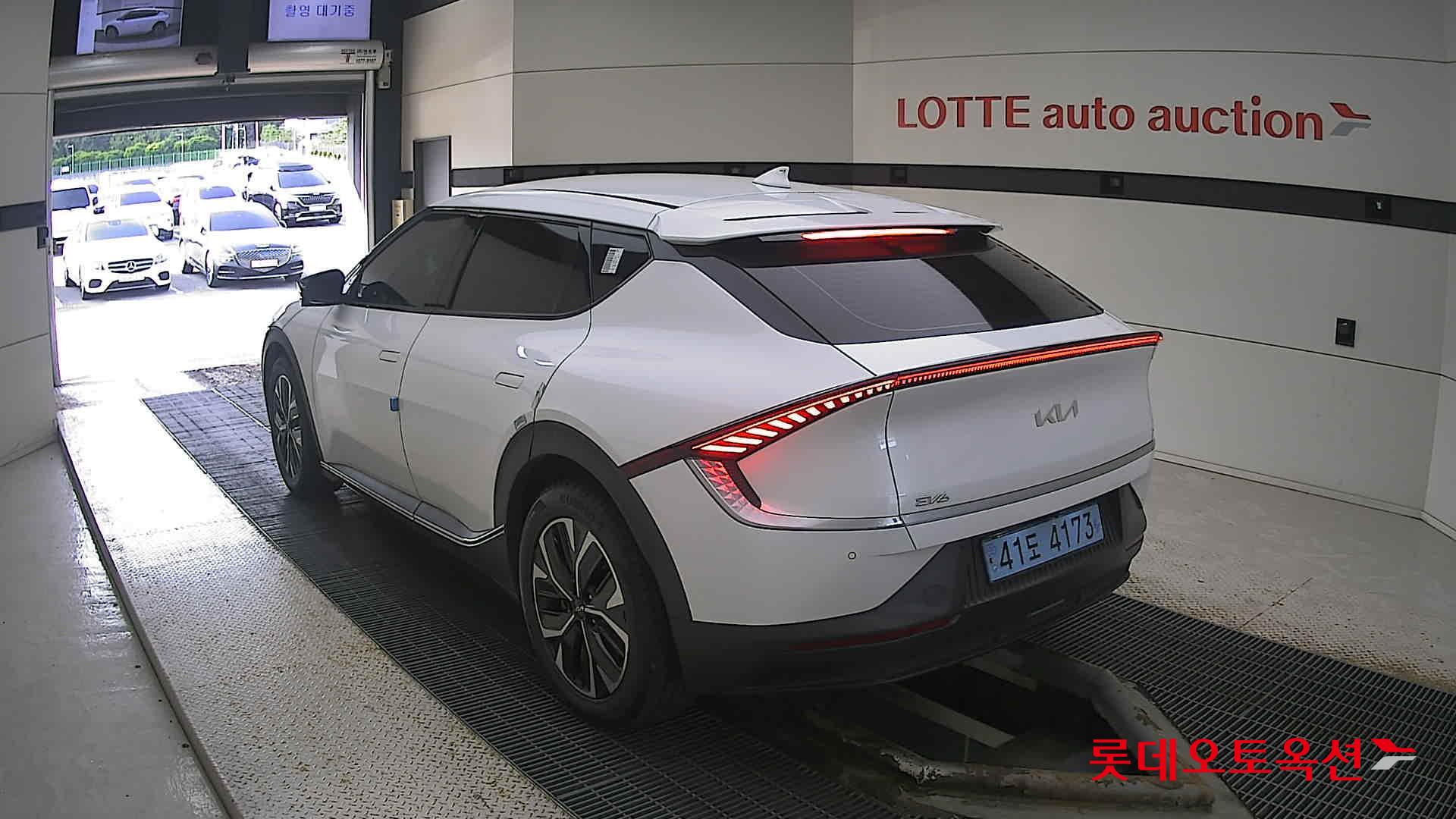 Kia EV6 2022 Белый из Кореи, фото 6