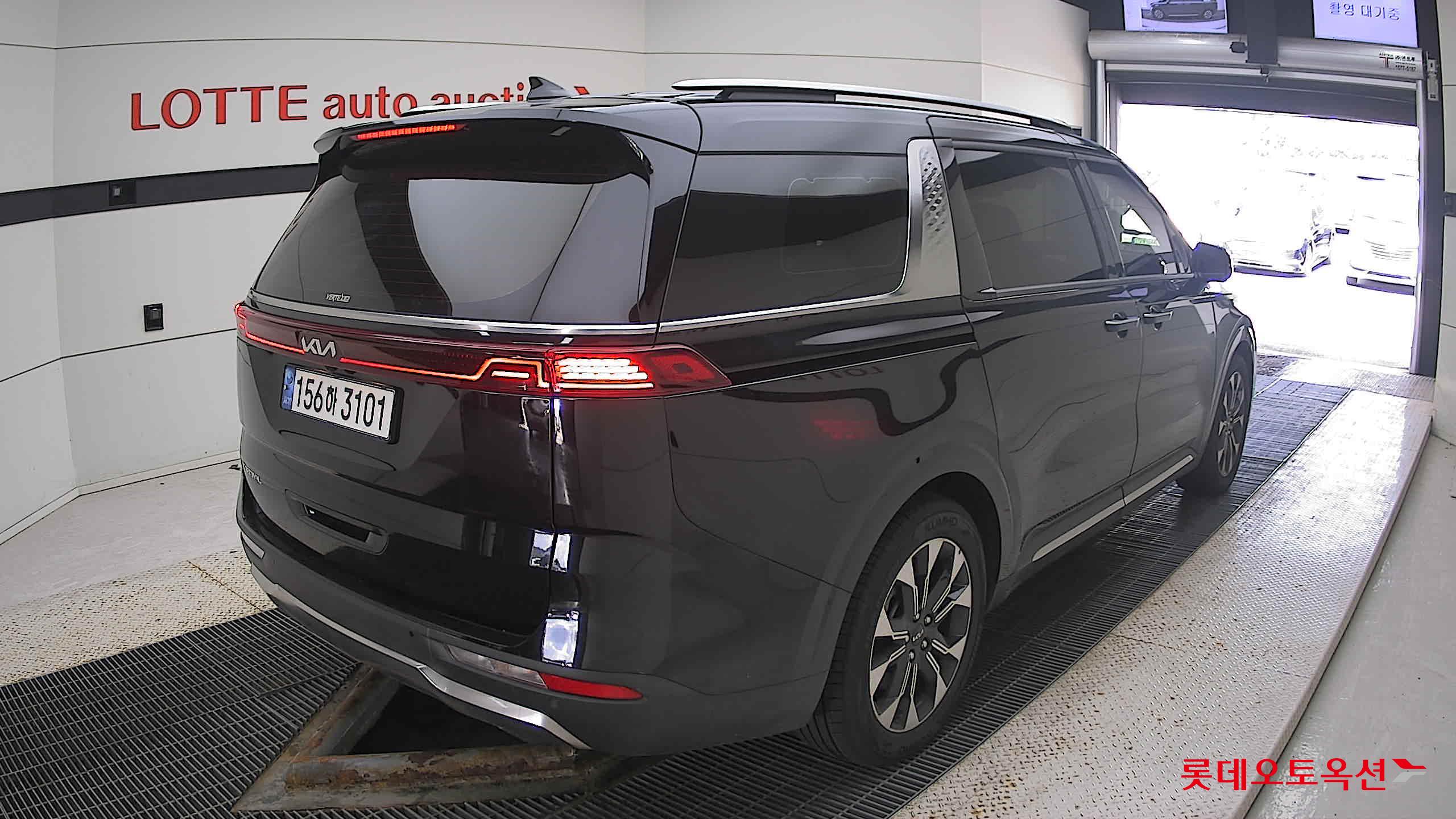 Kia Carnival Limousine 2023 Черный из Кореи, фото 4