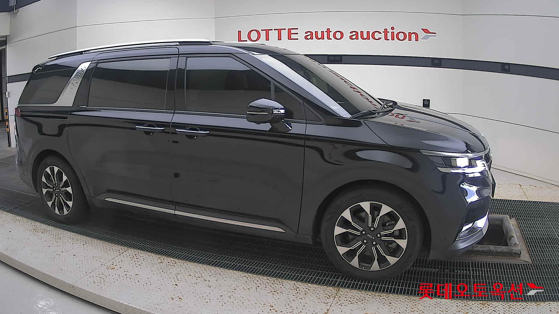 Kia Carnival Limousine id 3097983 из Кореи 17