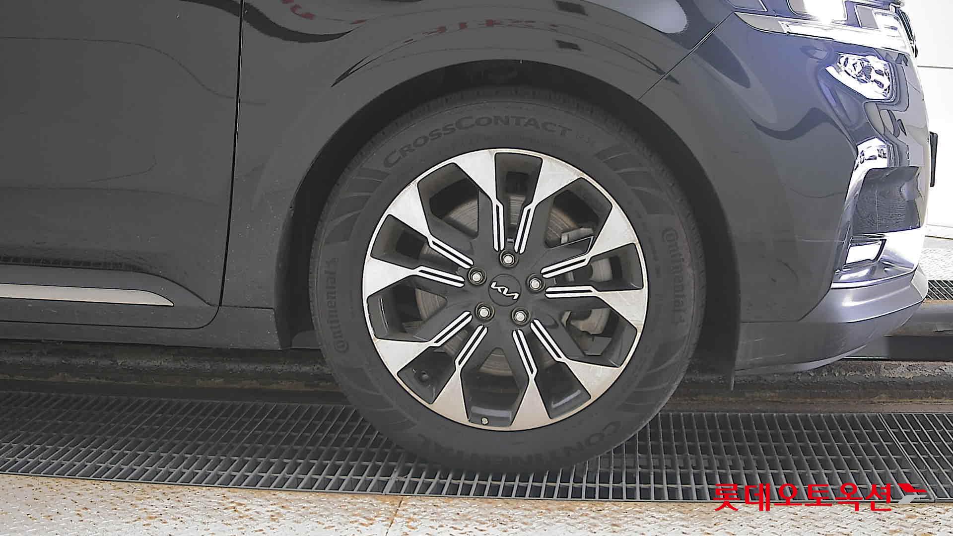 Kia Carnival Limousine id 3097983 из Кореи 23