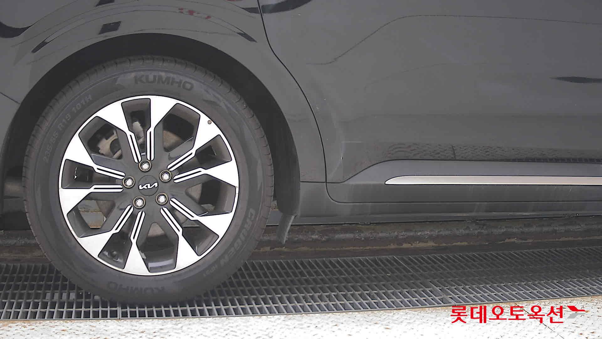 Kia Carnival Limousine id 3097983 из Кореи 24