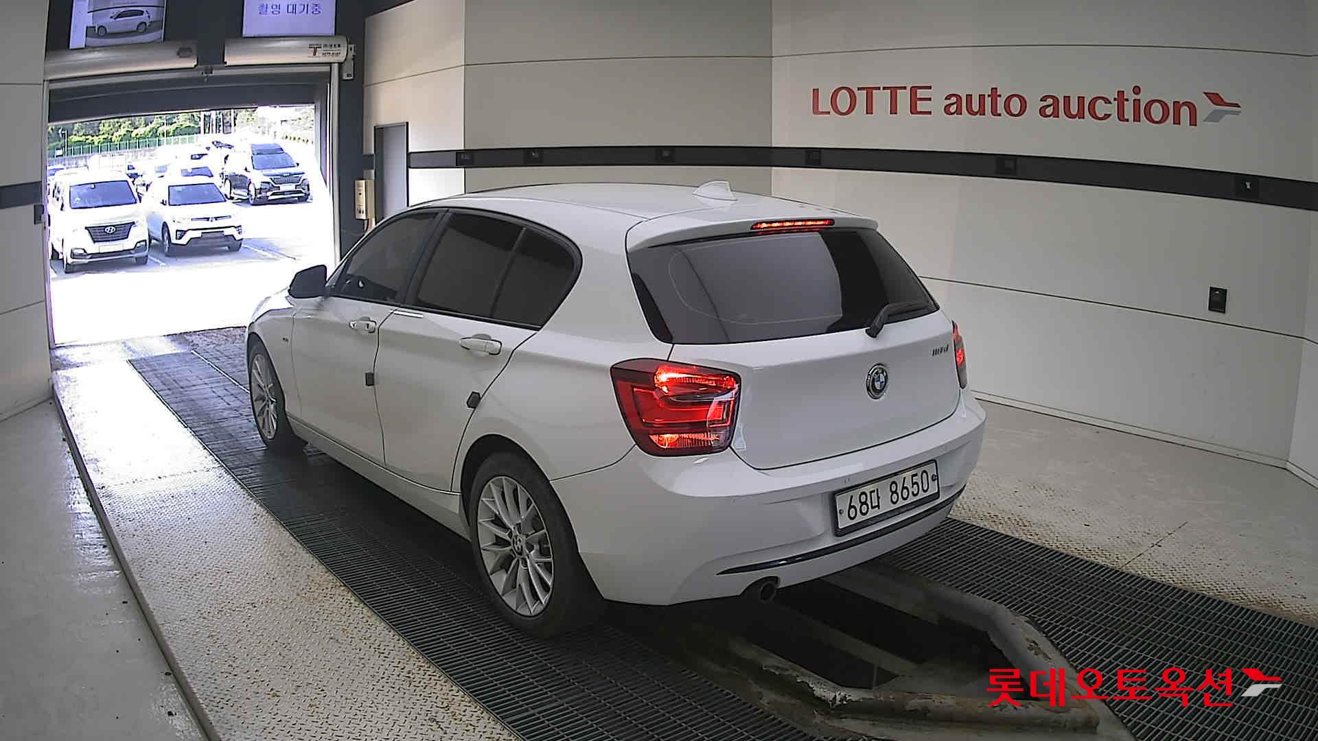 BMW الفئة الأولى