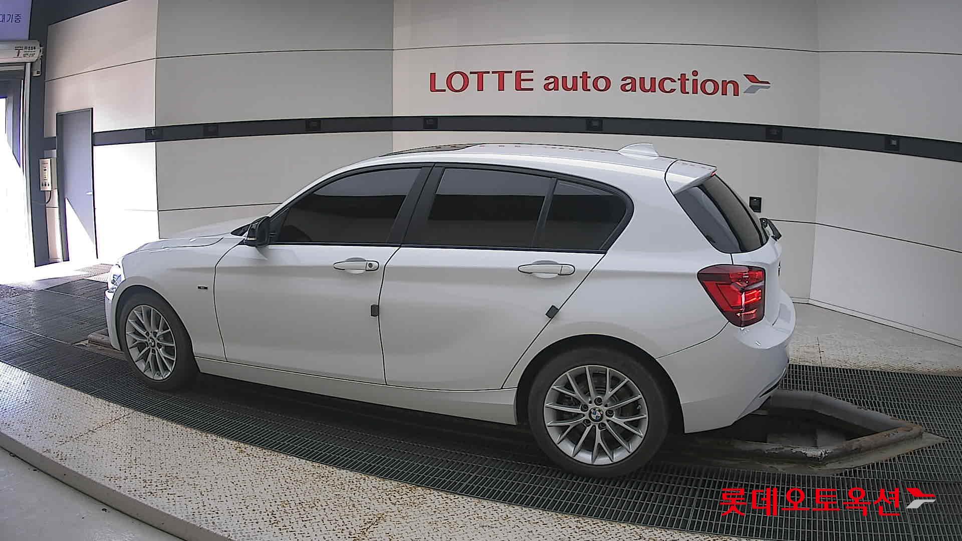 BMW الفئة الأولى