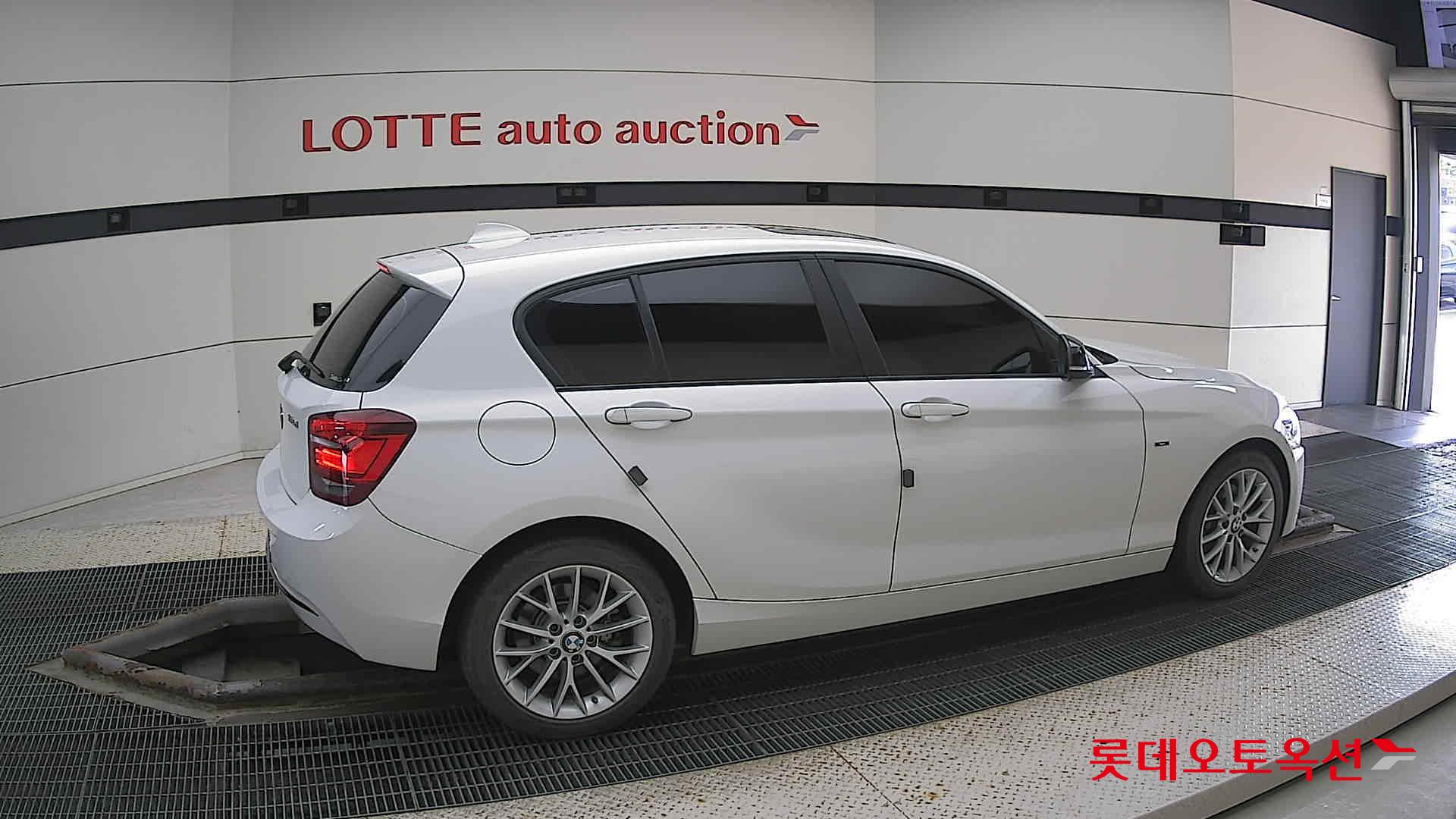 BMW الفئة الأولى