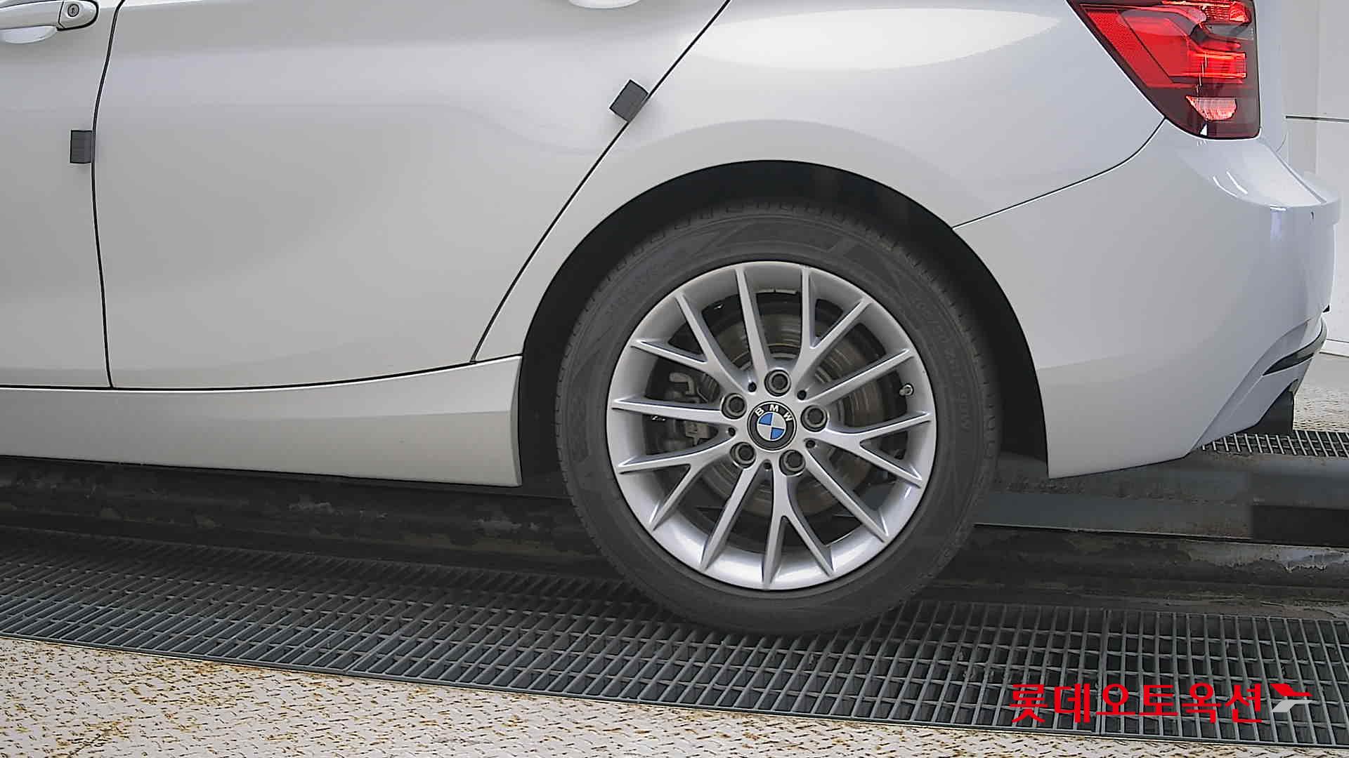 BMW الفئة الأولى