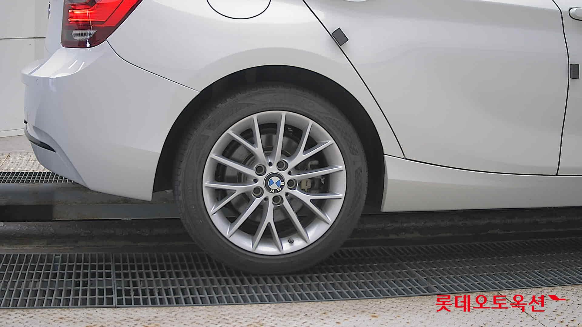 BMW الفئة الأولى