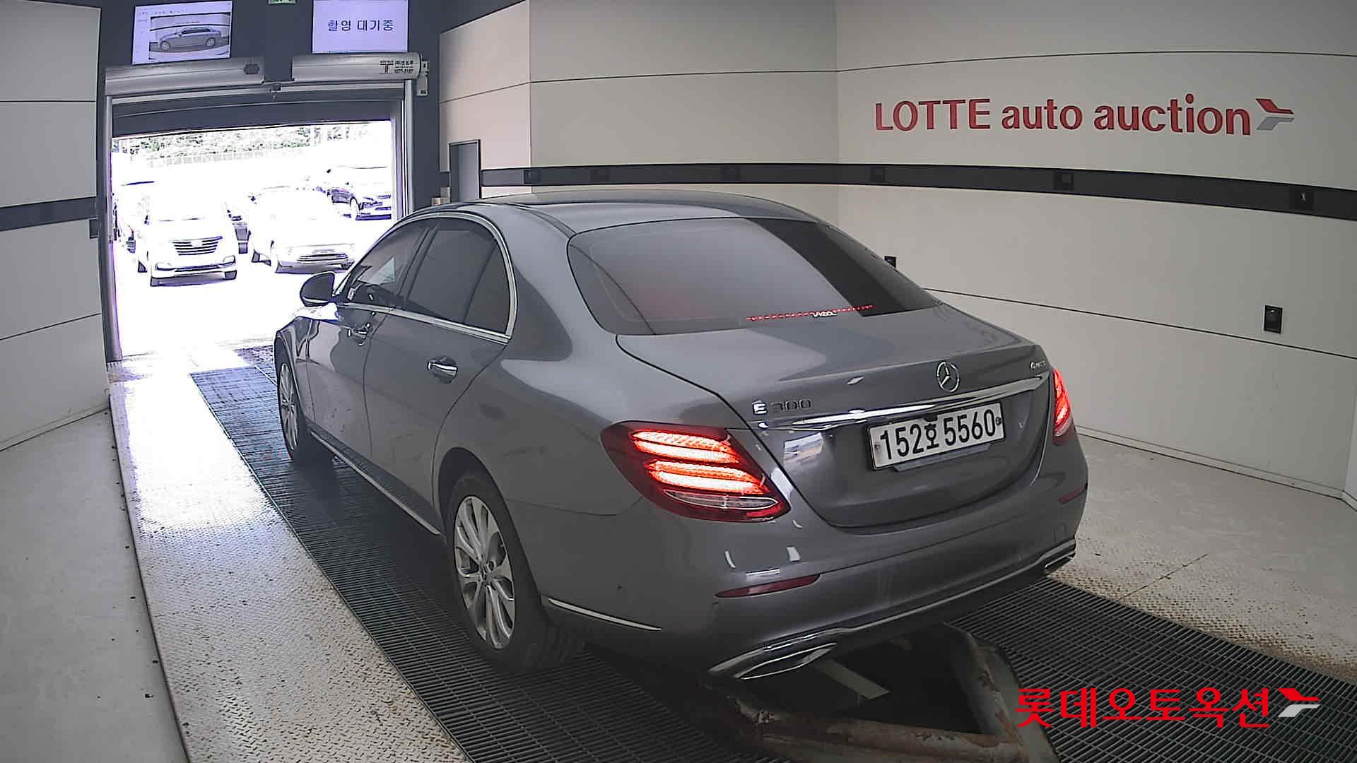 مرسيدس E300