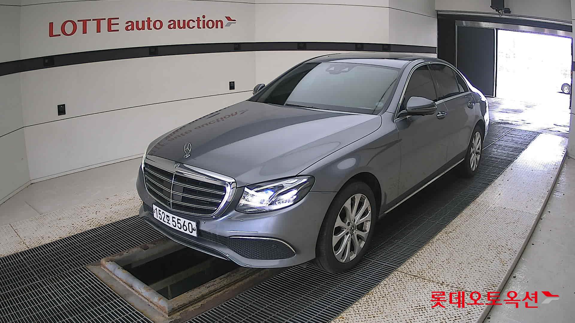 مرسيدس E300