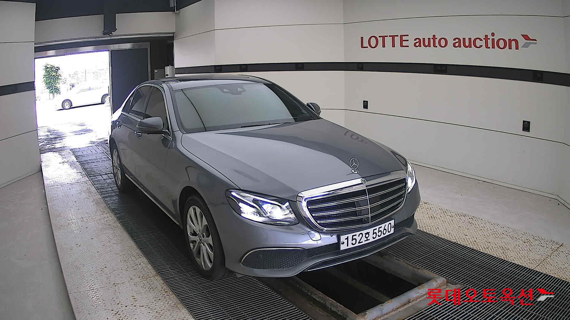 مرسيدس E300