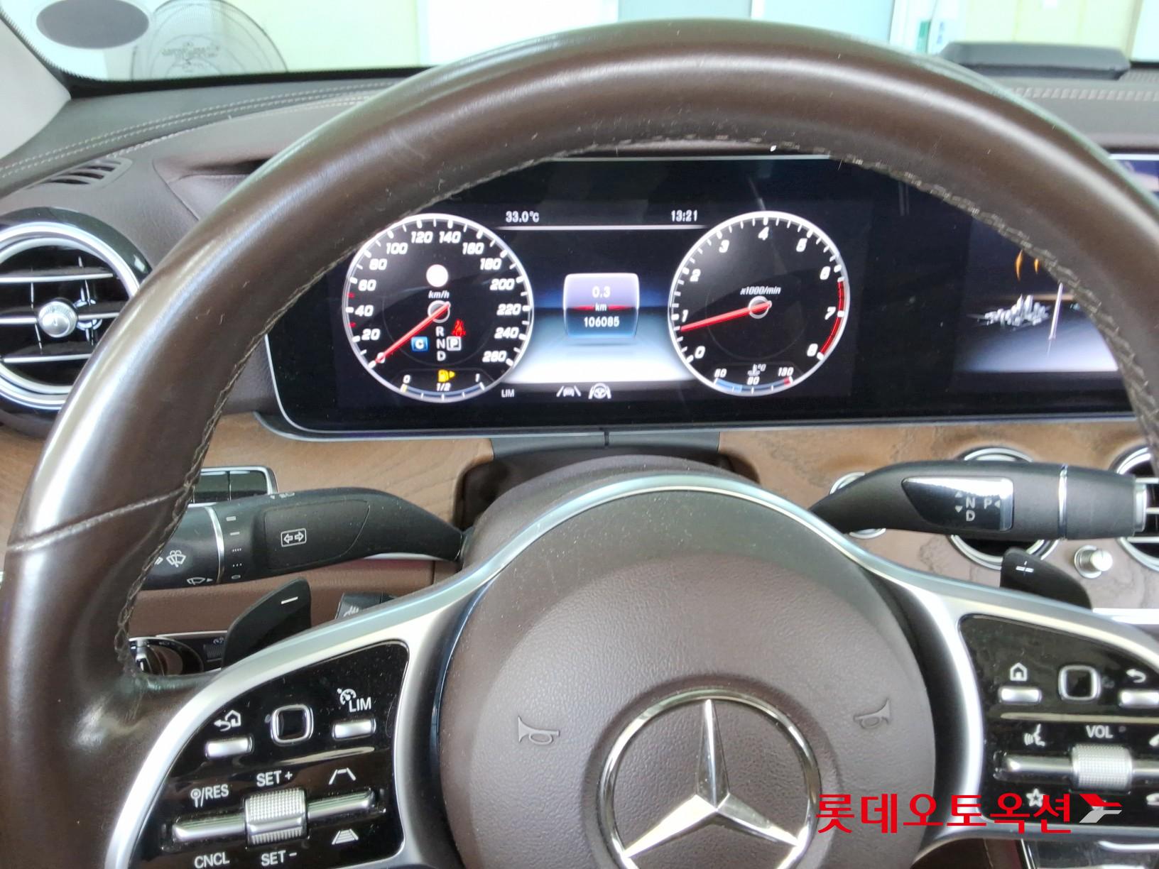 مرسيدس E300