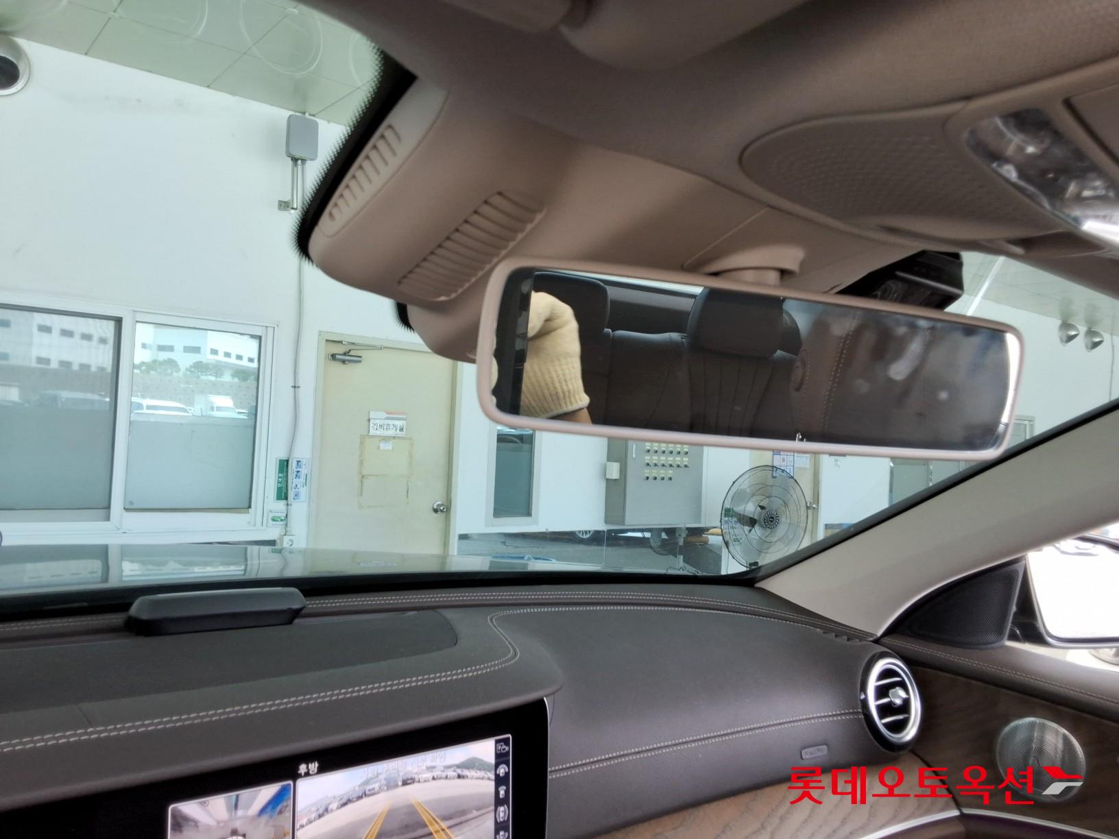 مرسيدس E300