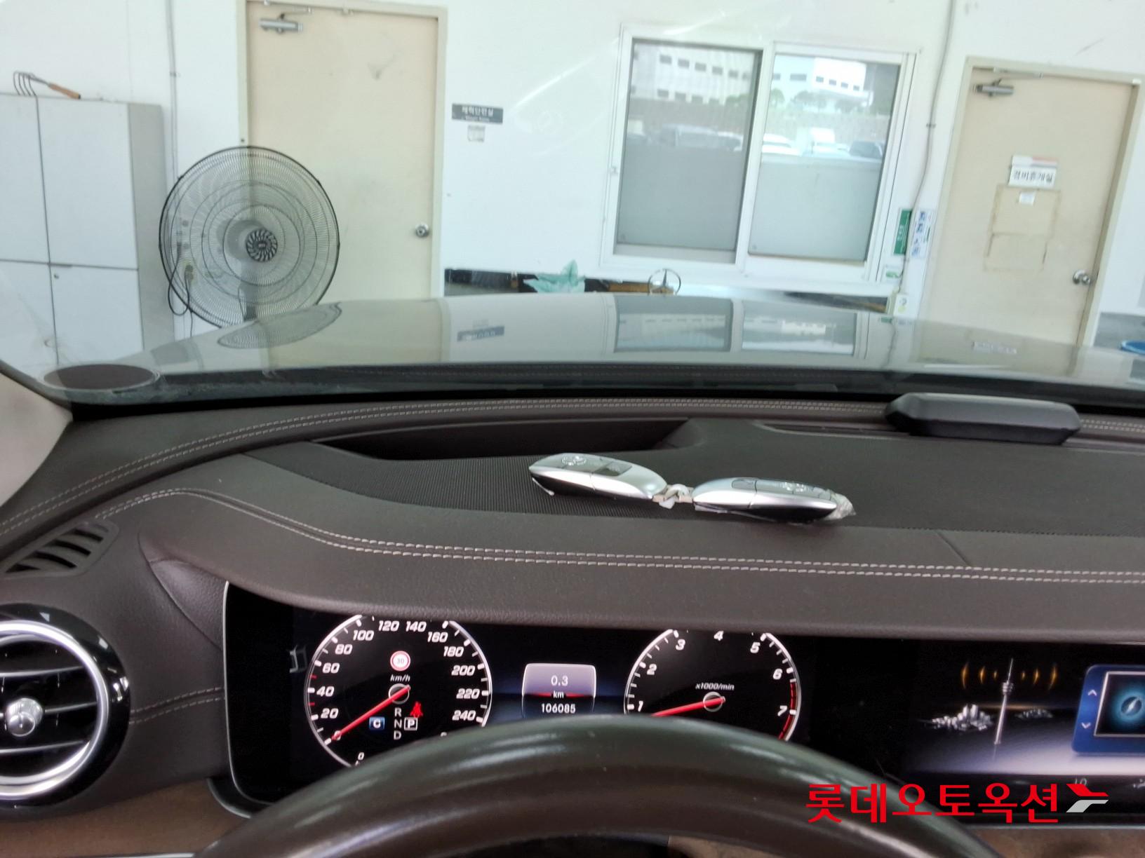 مرسيدس E300