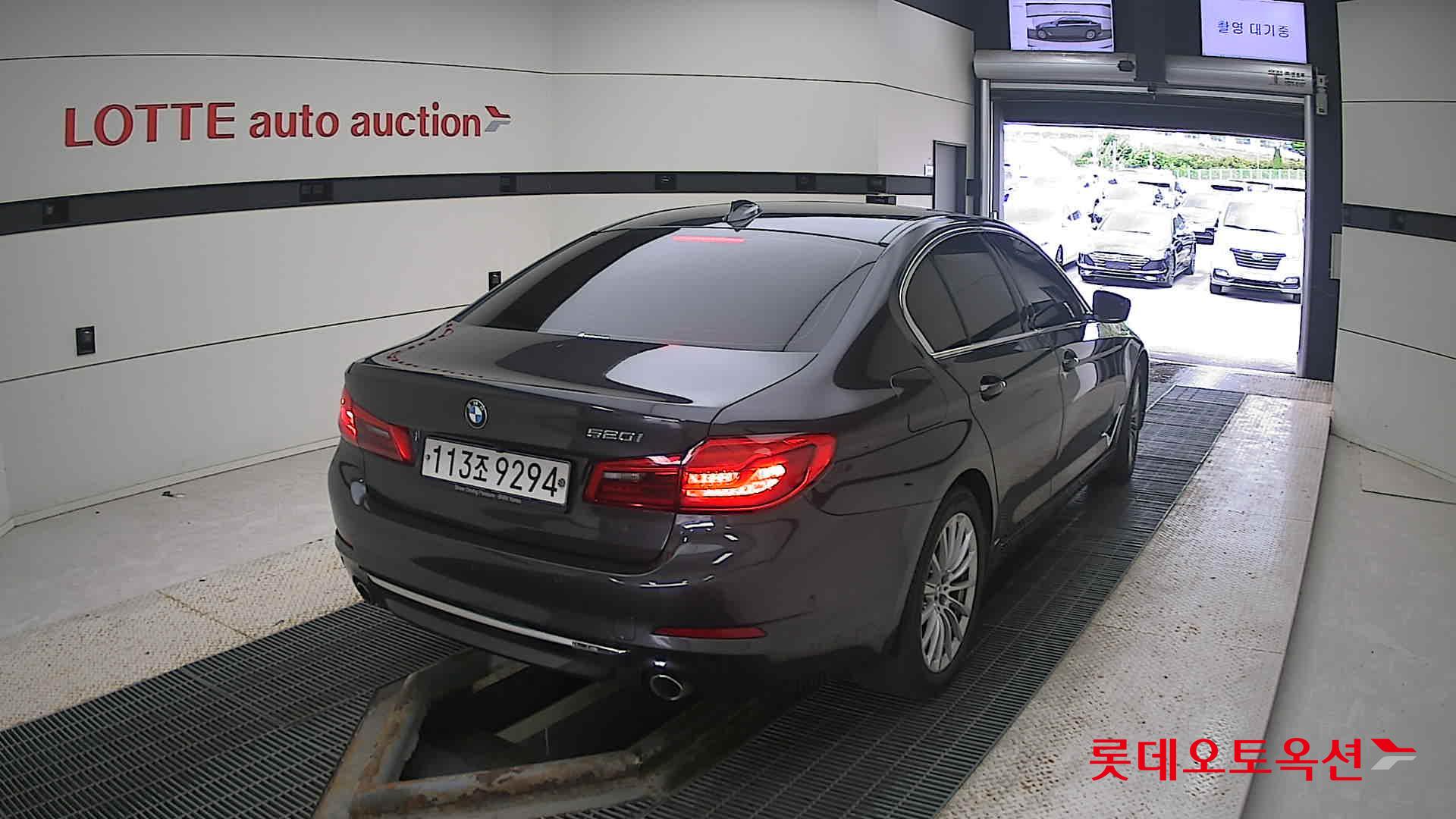 BMW 520I