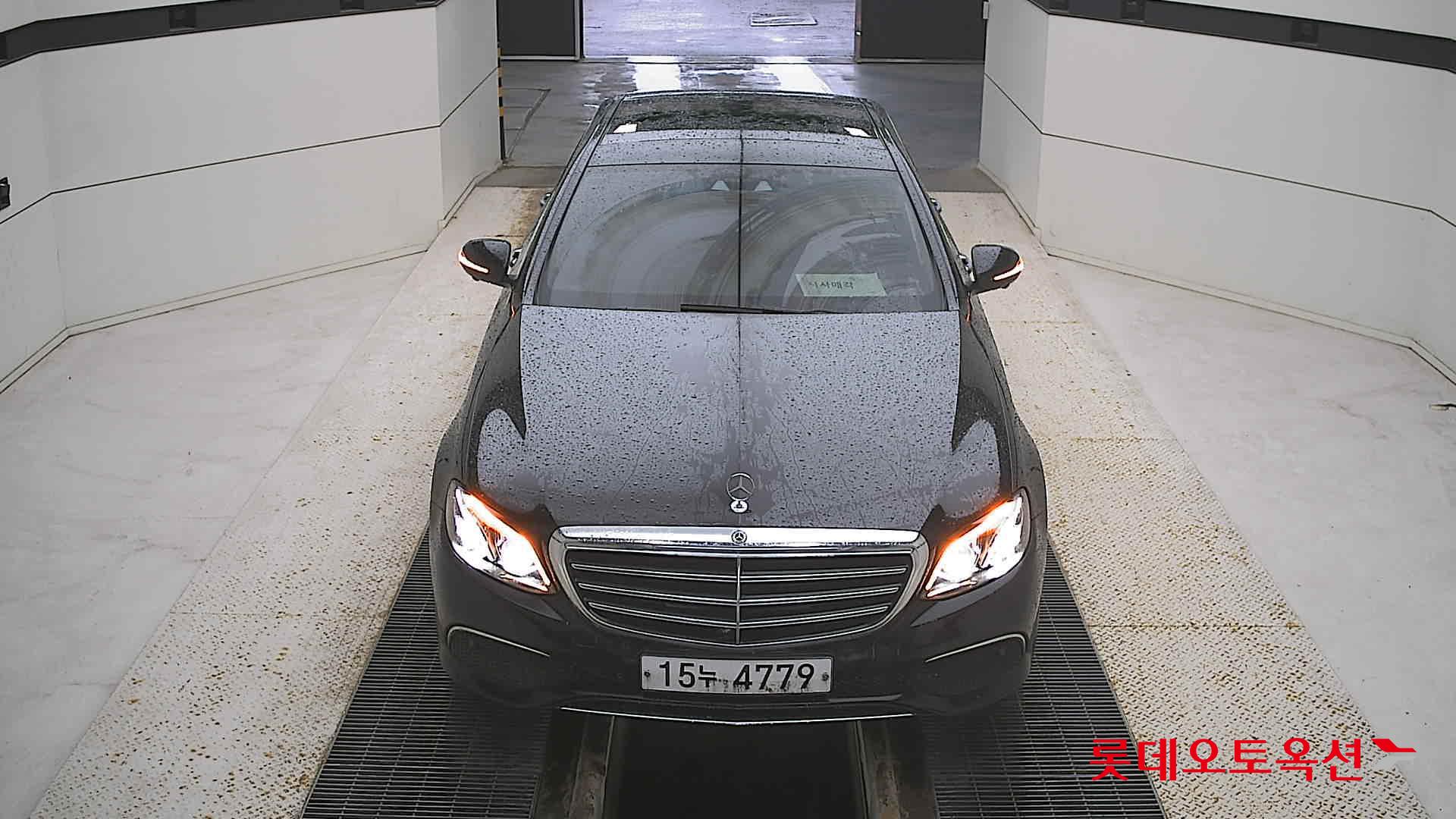 مرسيدس E300