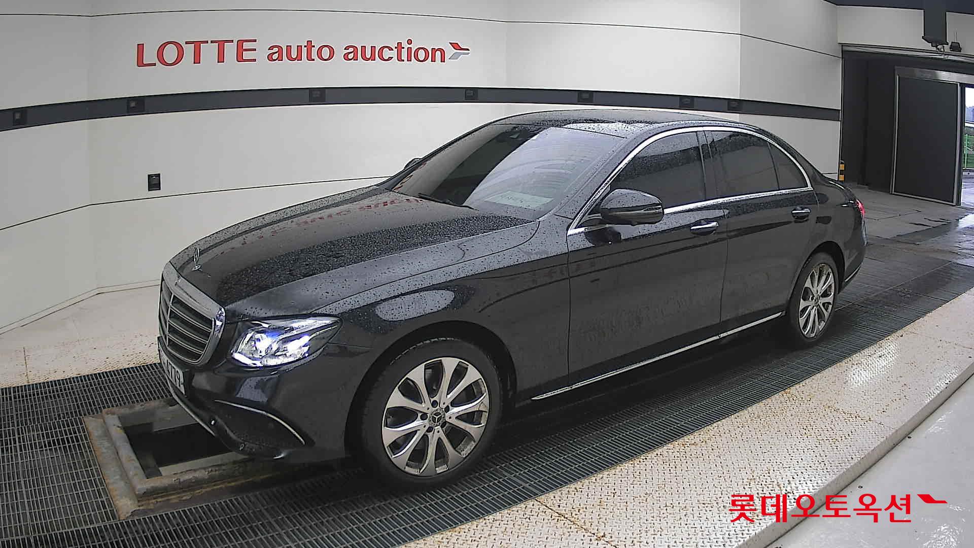 مرسيدس E300