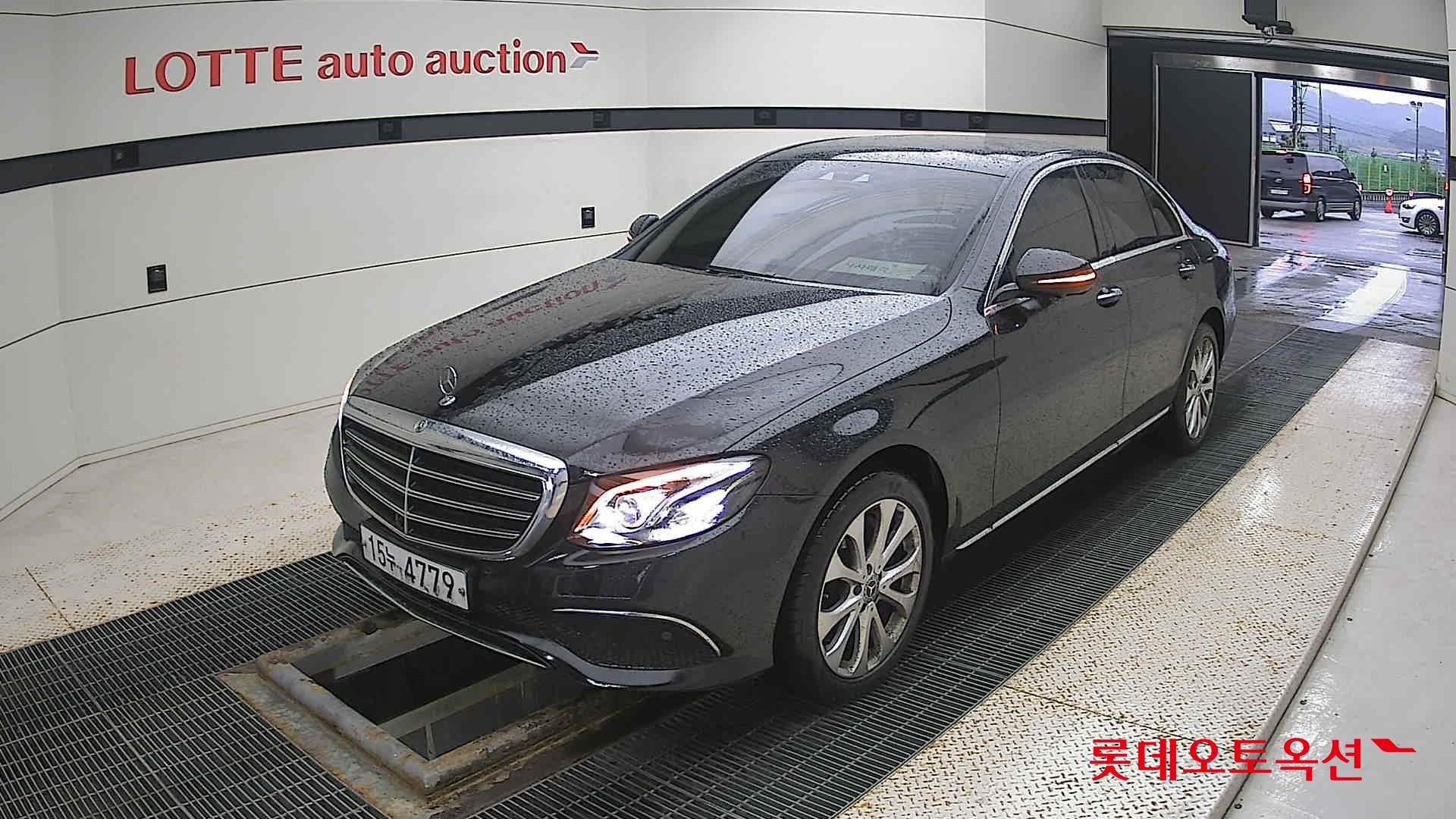 مرسيدس E300