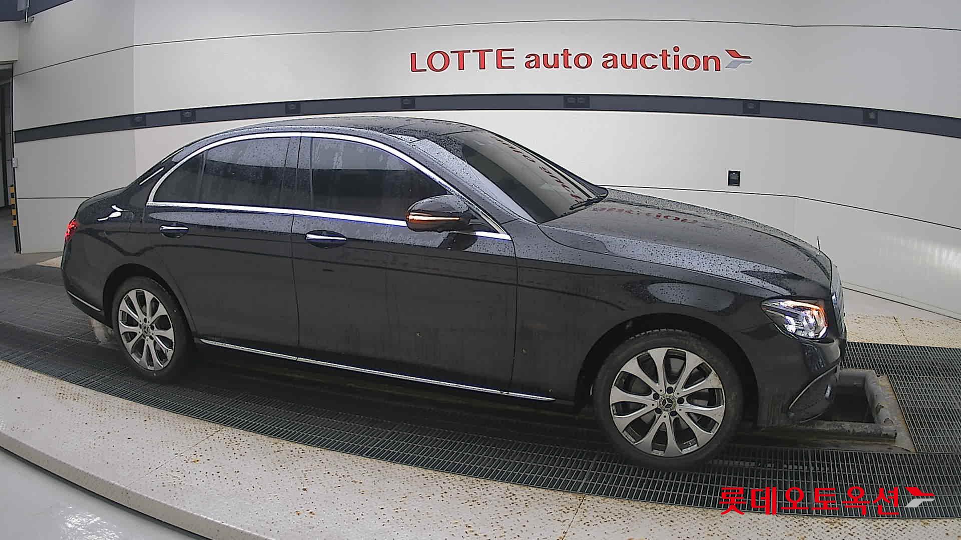 مرسيدس E300
